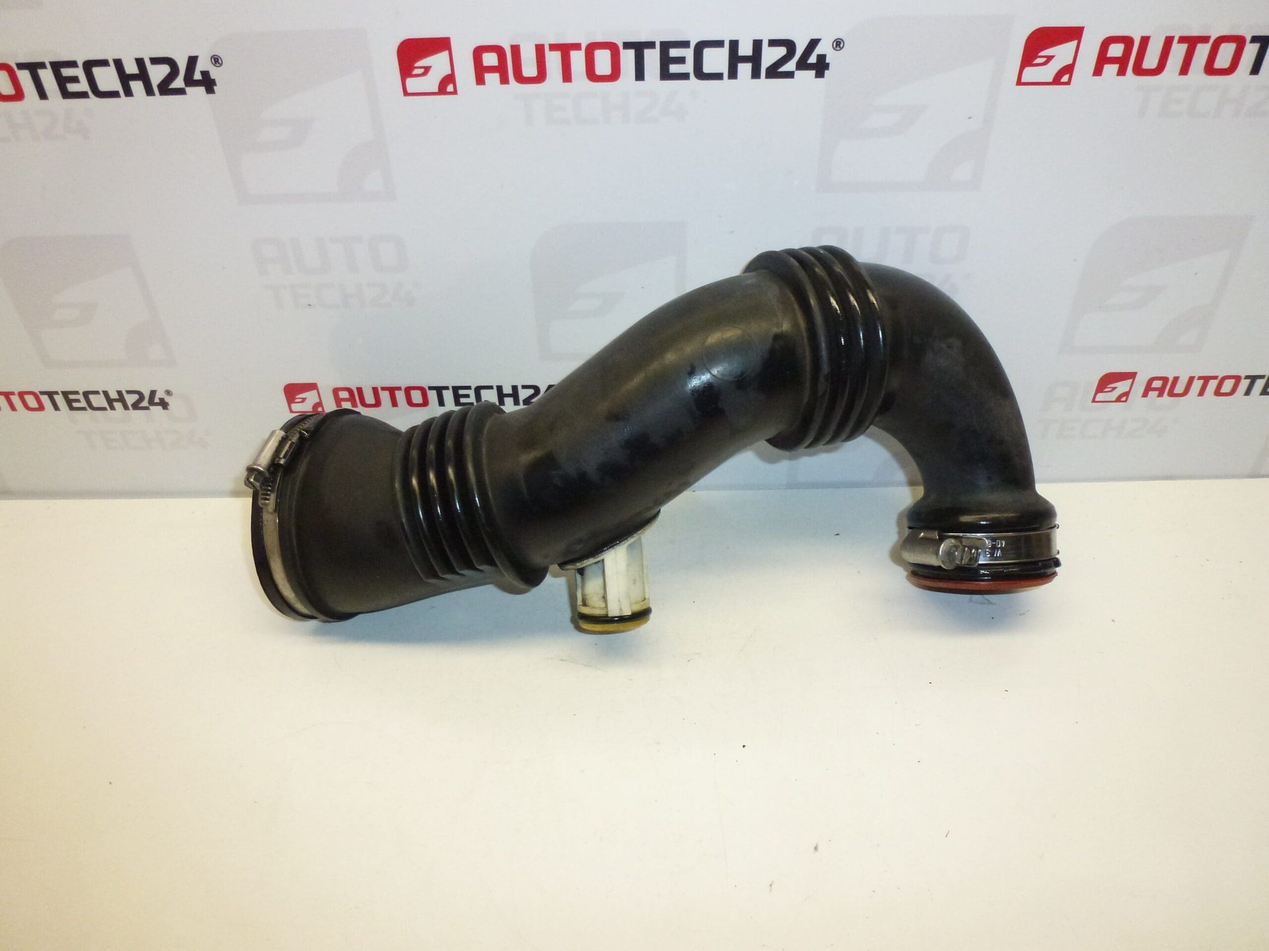 Rura ssąca turbo 1.6 HDI Citroën Peugeot 9656953680 143453