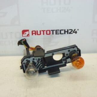 Trzonek lampy tylnej lewy