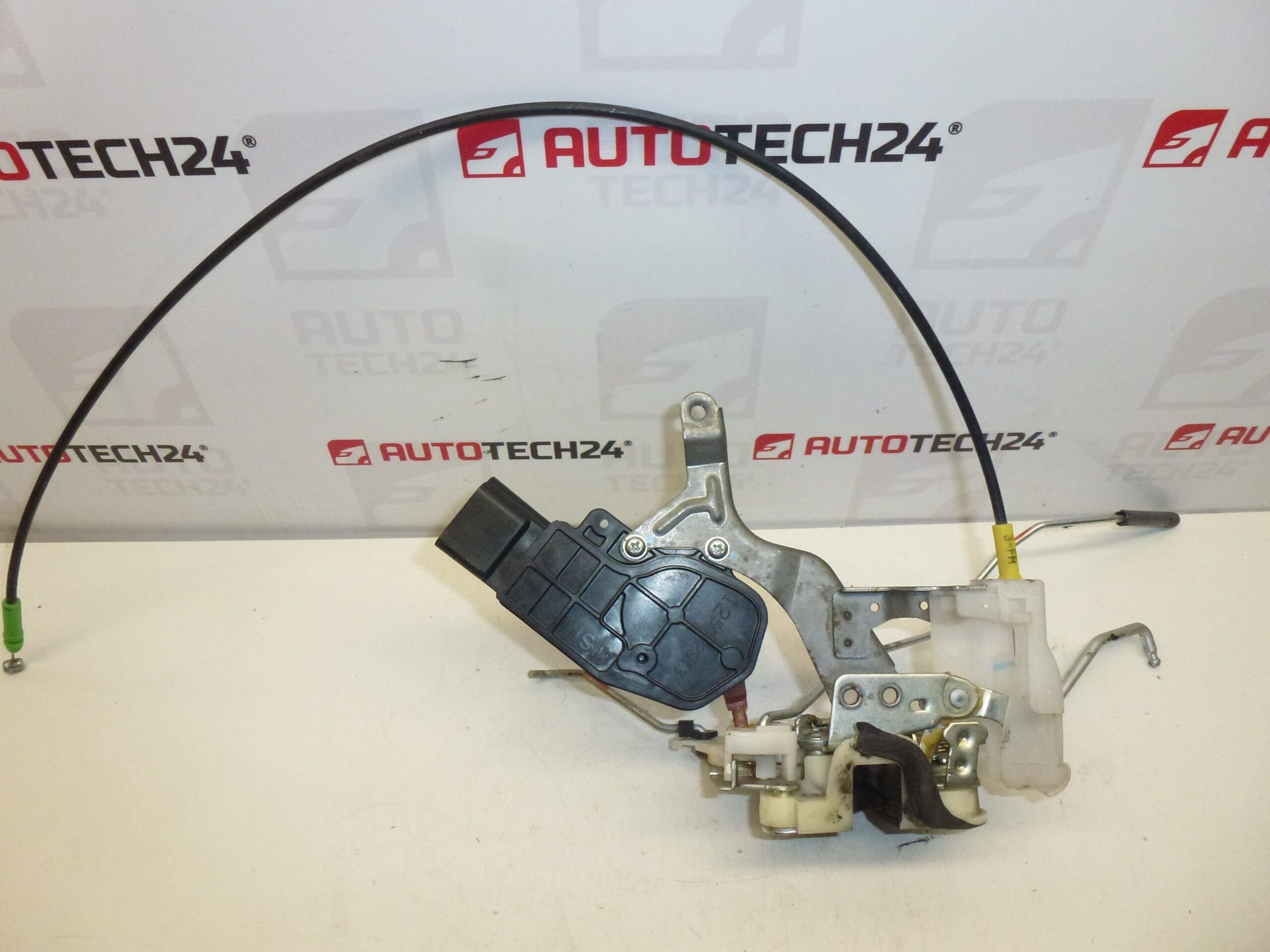 Zamek Prawych Drzwi Citroën C1 Peugeot 107 9136V1 - obrazek 2