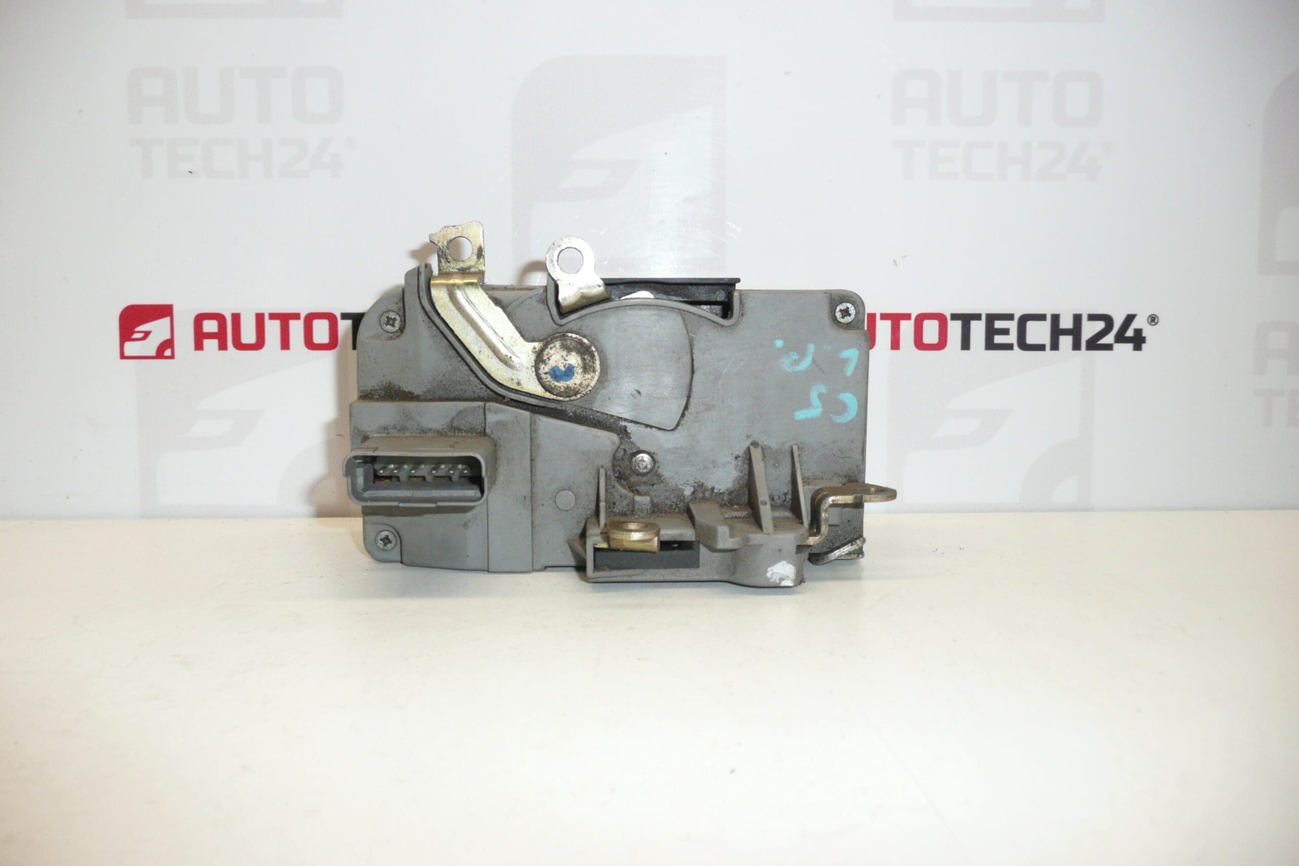 Zamek lewych przednich drzwi Citroën C5 I/II 9135J1 - obrazek 2