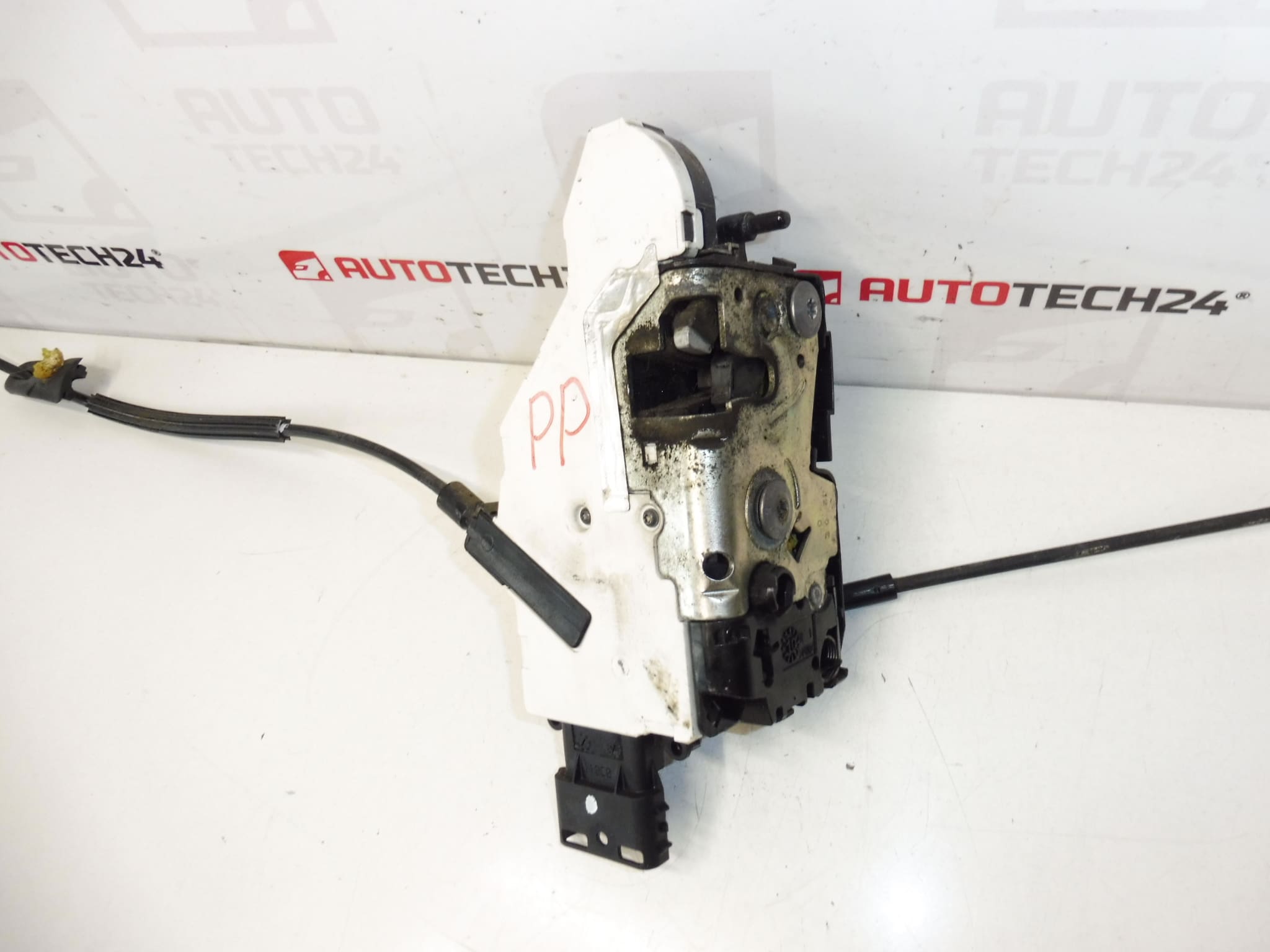 Zamek prawych przednich drzwi Citroën C4 Grand Picasso 9136Y8 - obrazek 2