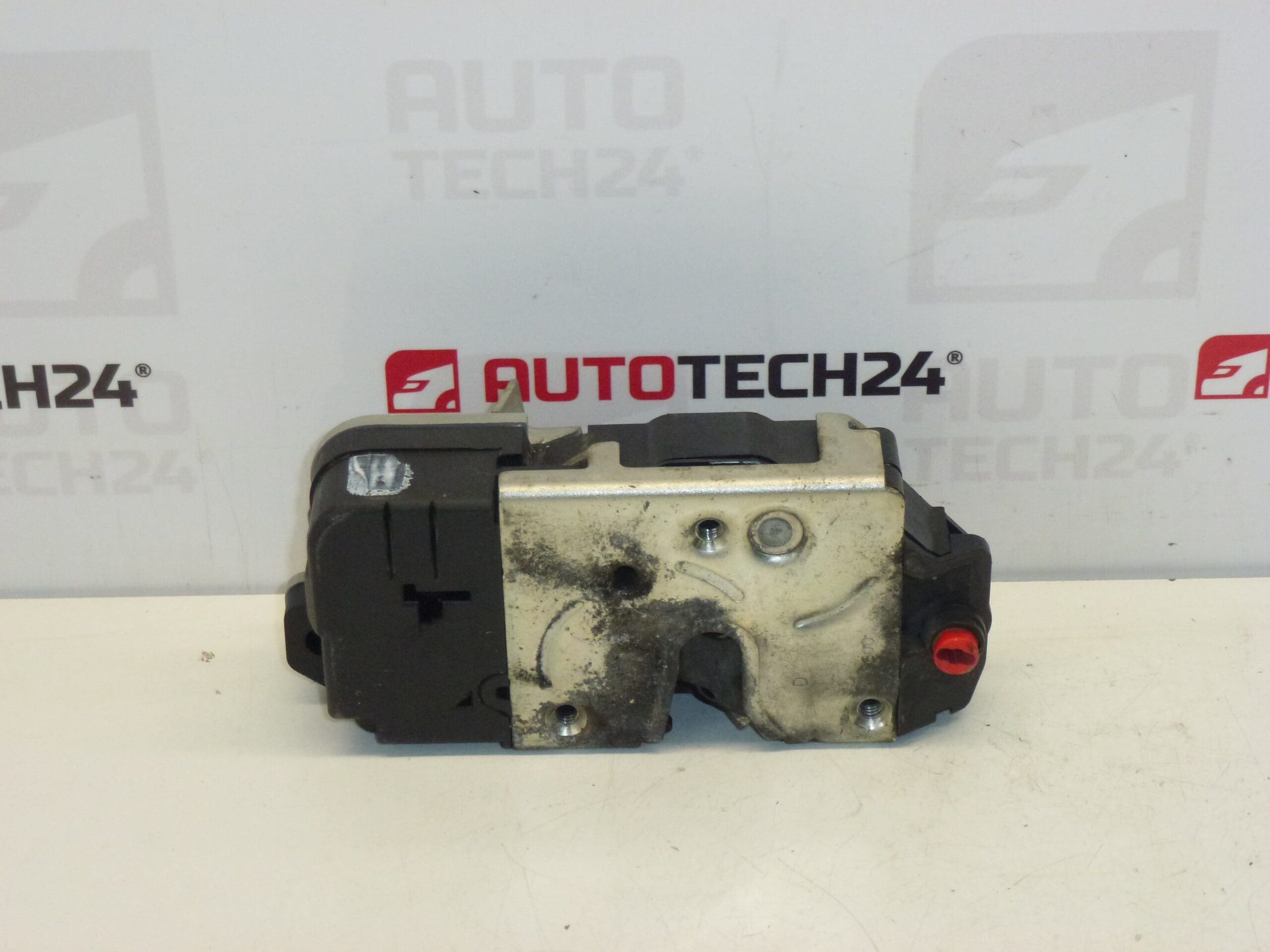 Zamek drzwi tylnych prawych Peugeot 206 206+ 9138J0