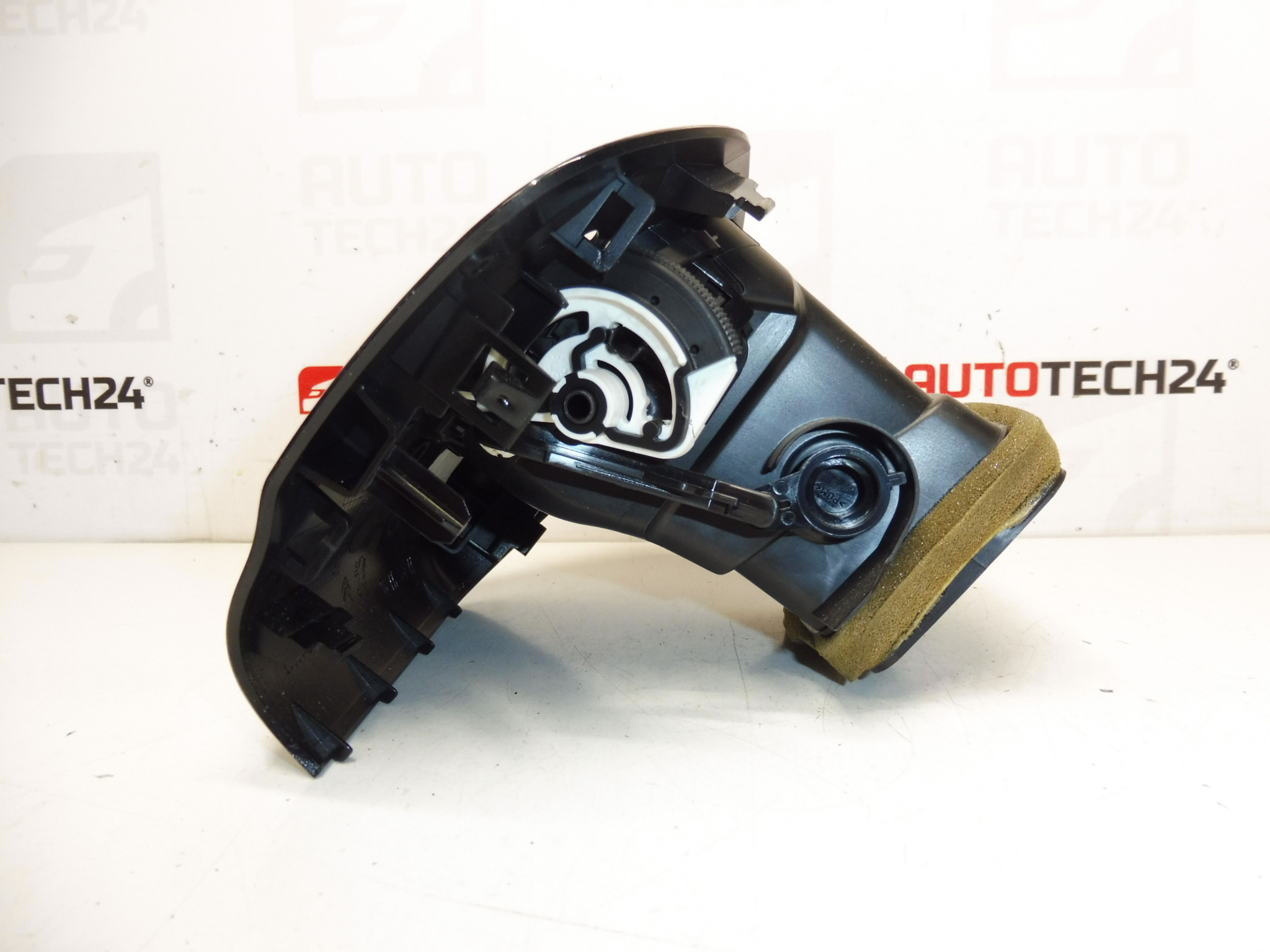 Wyjście wentylacji Citroen C-elysée Peugeot 301 967276577 9677253177