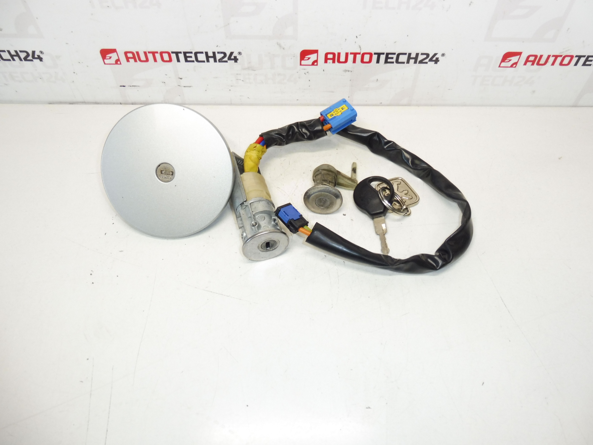 Zestaw zamków Peugeot 206 1 klucz 4162EZ 4162NR