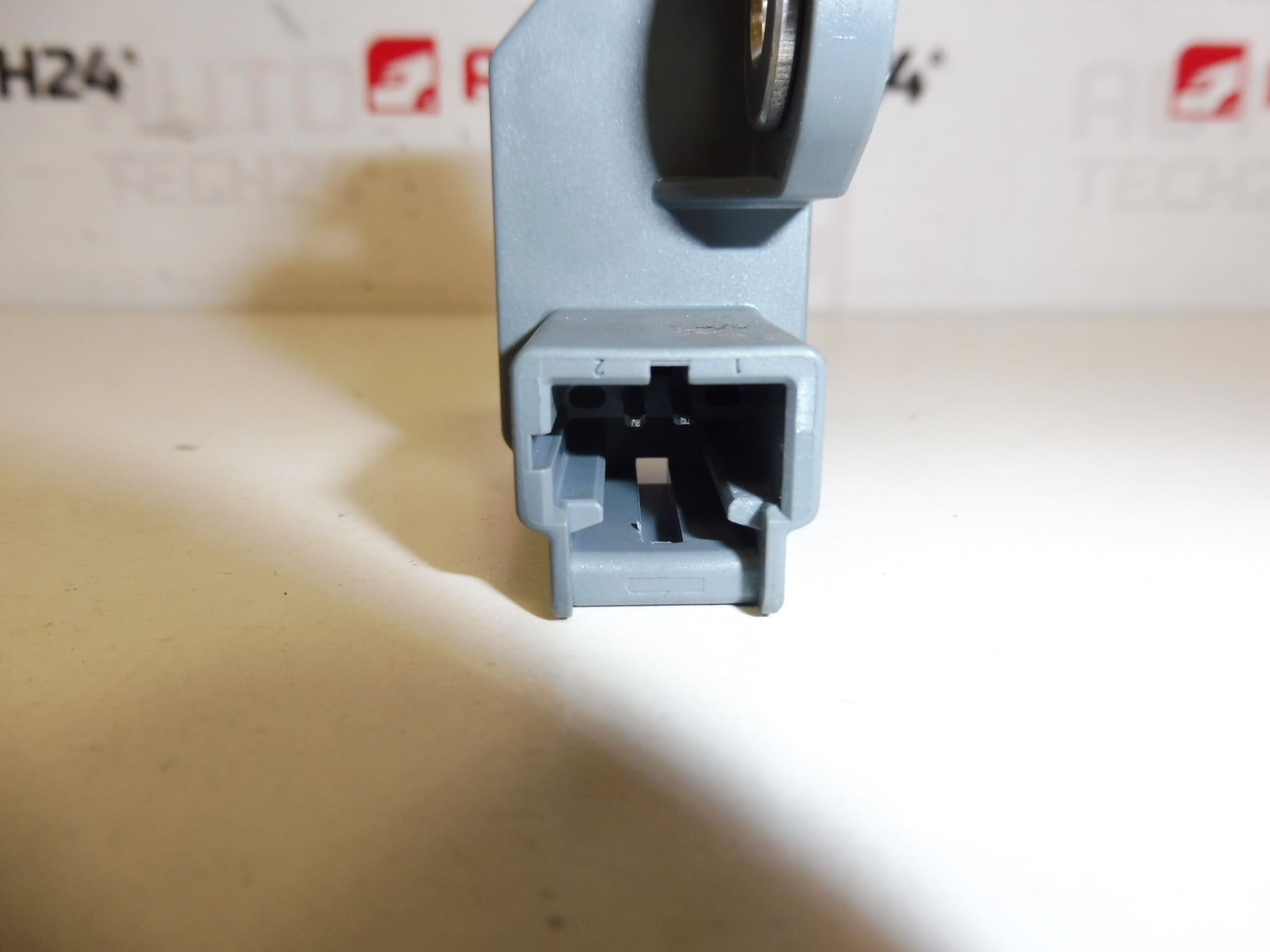 Czujnik Sensora Uderzenia Bocznego 9665103780 610797600 8216VL - obrazek 2