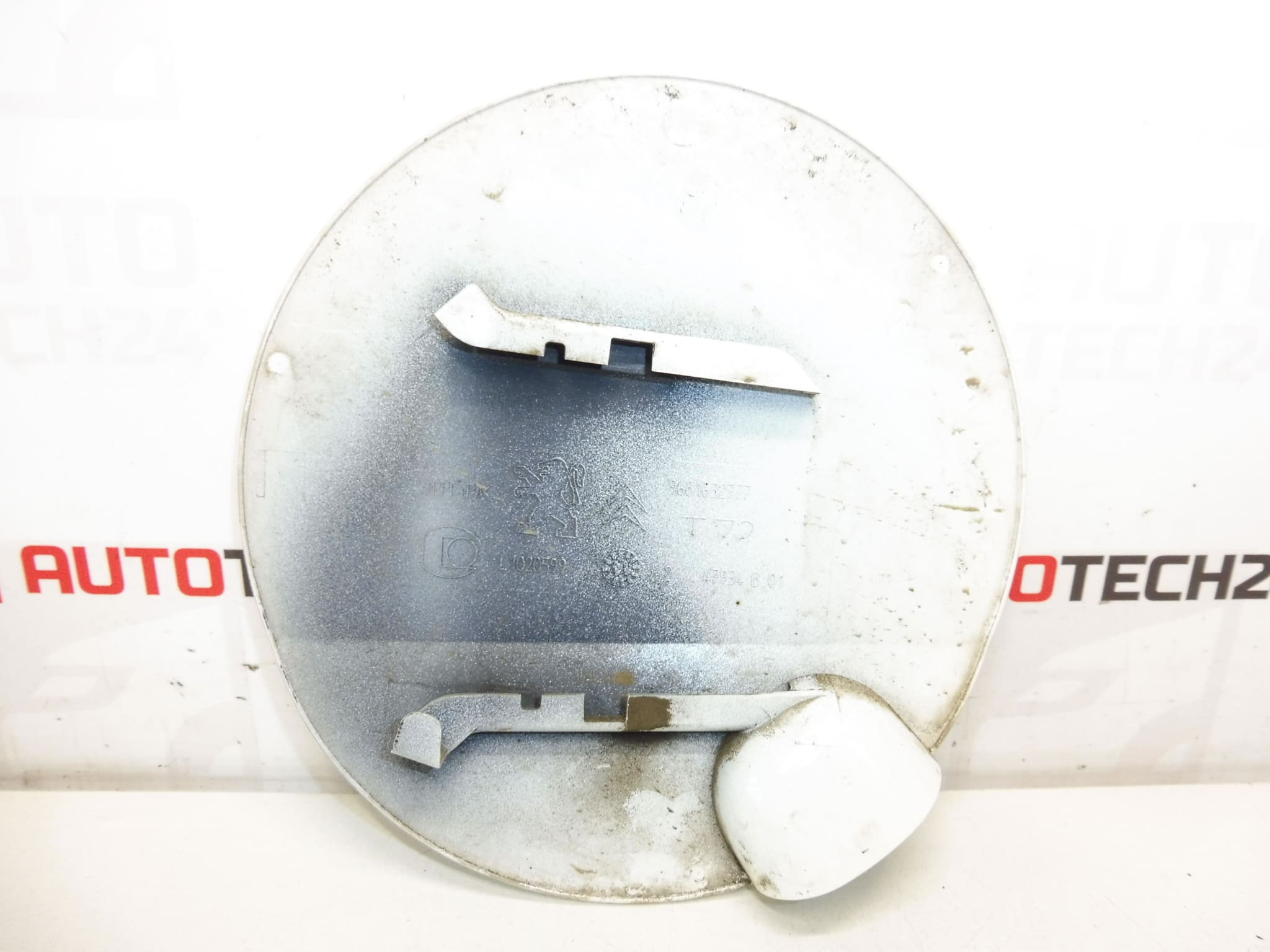 Pokrywa Wlewu Paliwa EWPB Peugeot 308 9681632777 1517G5 - obrazek 2