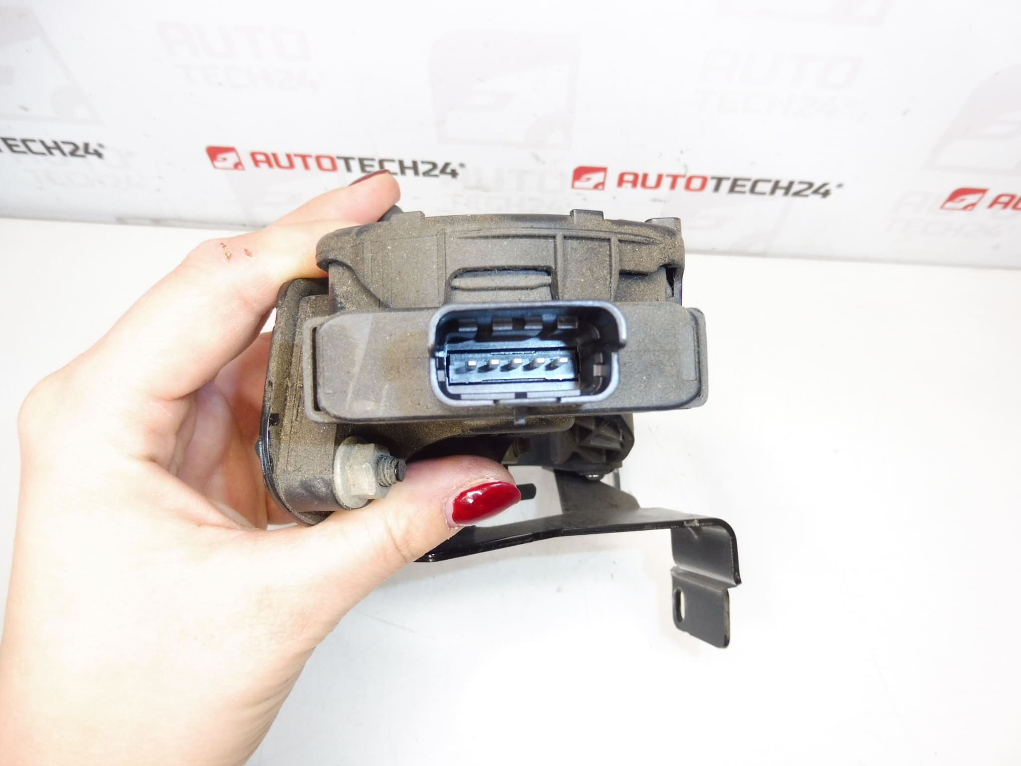 Pedał Gazowy HELLA Citroën Peugeot 1400752980 1601S8 - obrazek 2