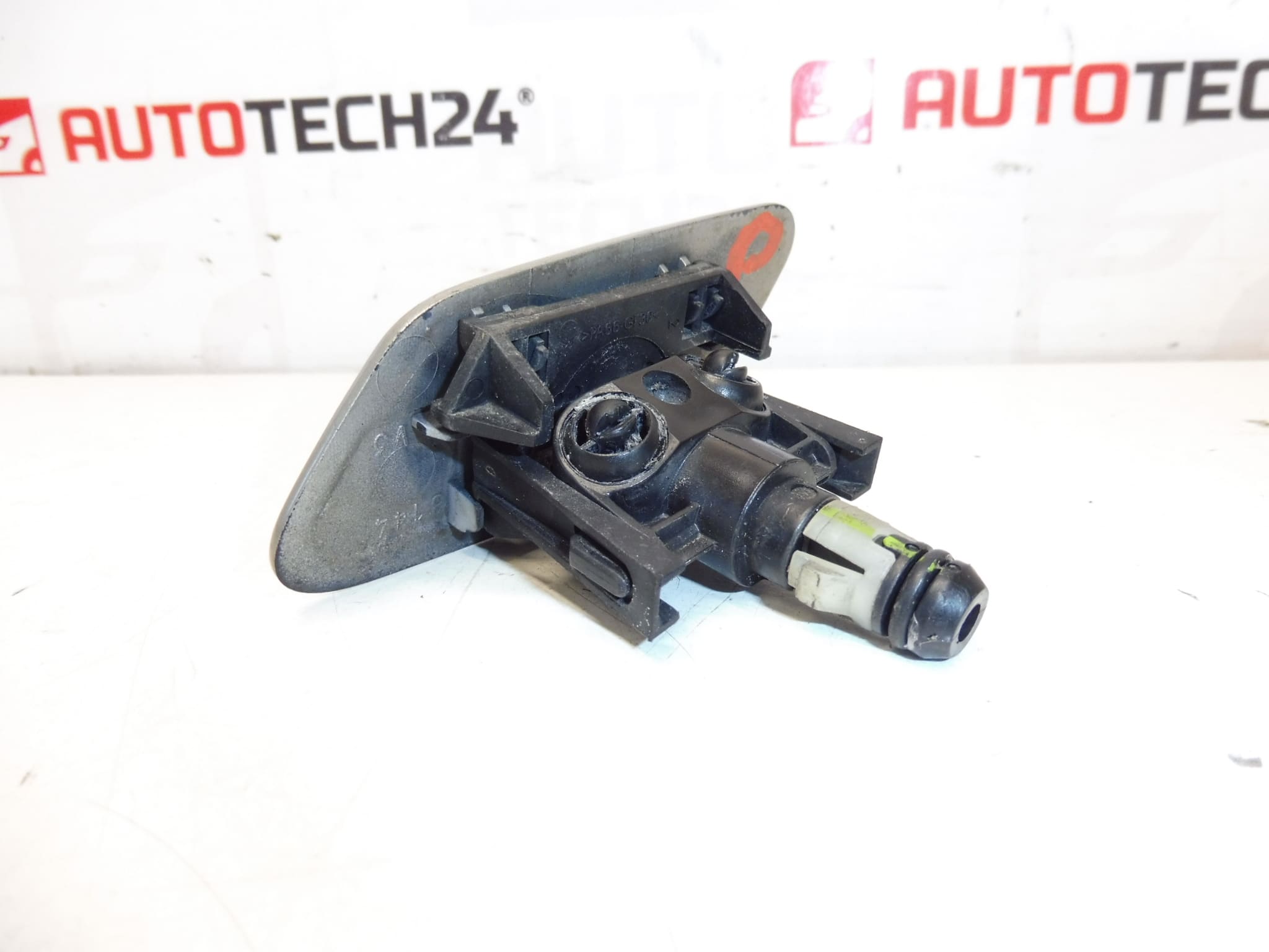 Dysza spryskiwacza z zaślepką prawe światło KDD Citroën C8 6438K3 6438K7 - obrazek 2