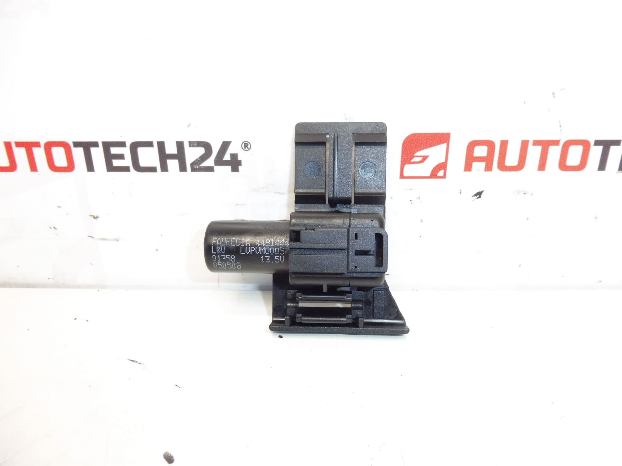 Vibrator afil w fotelu Citroen Peugeot Faurecia 4481444