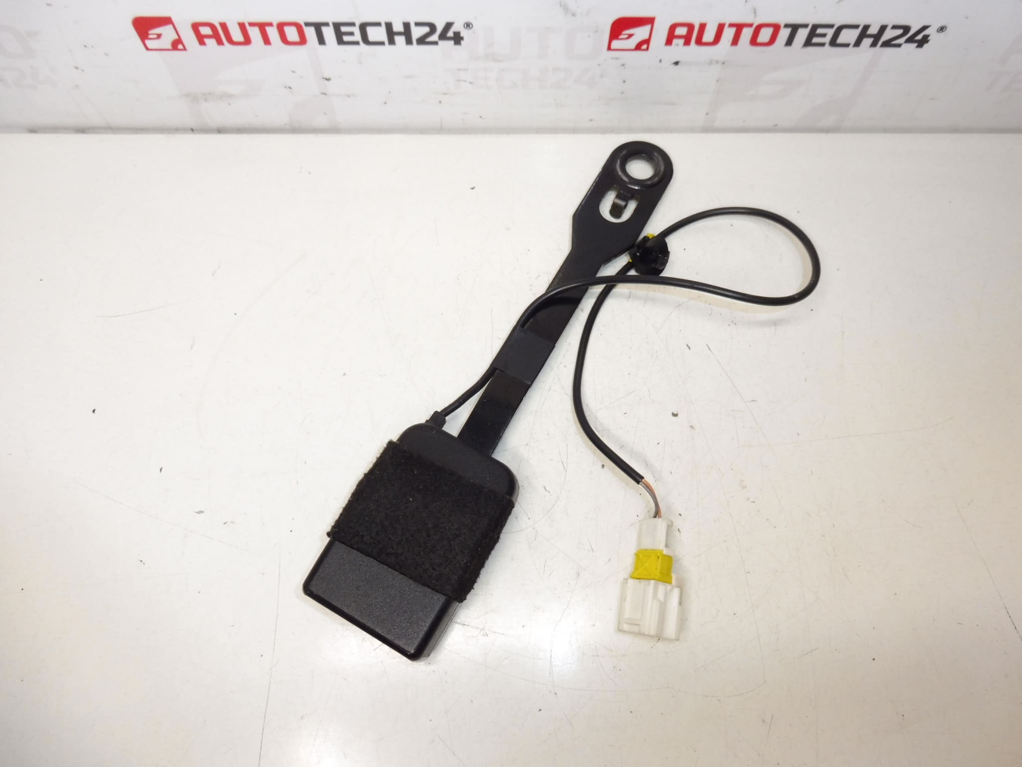 Uchwyt zamka pasa bezpieczeństwa pasażera Peugeot 407 8973PV - obrazek 2