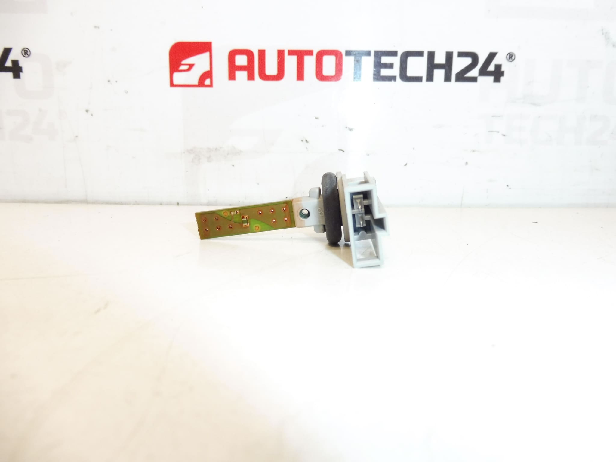 Czujnik temperatury Valeo T1000212E Citroën Peugeot 643664 - obrazek 2