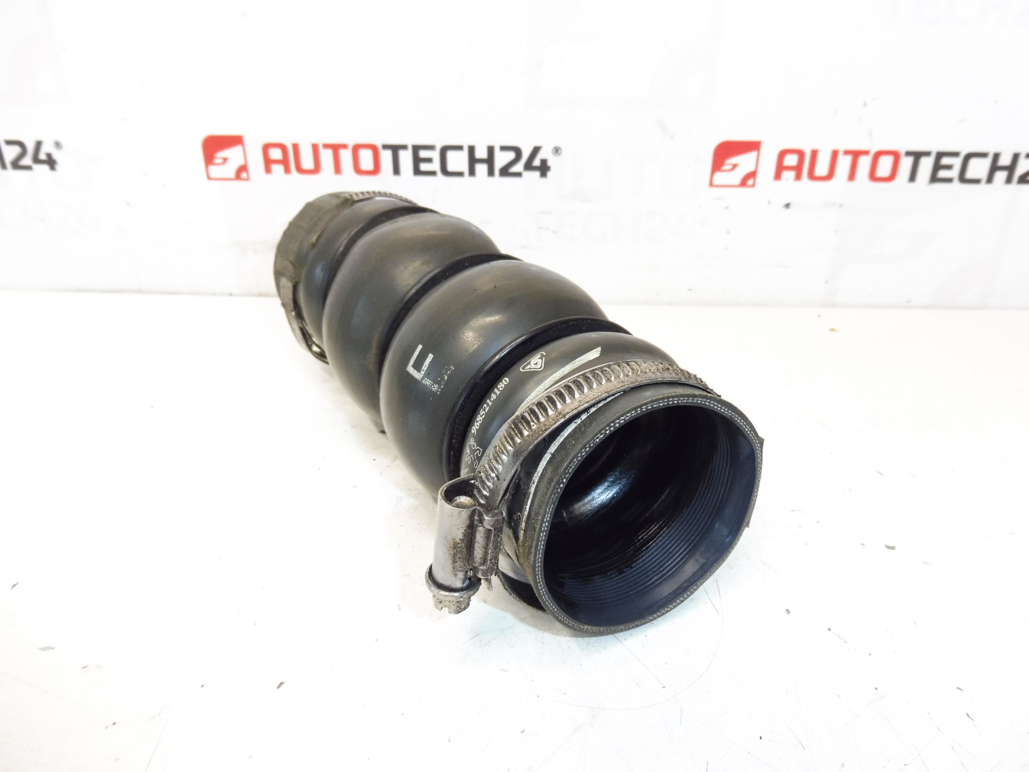 Przewód Turbo 1.6 HDI Citroën Peugeot 9680356780 0382FN