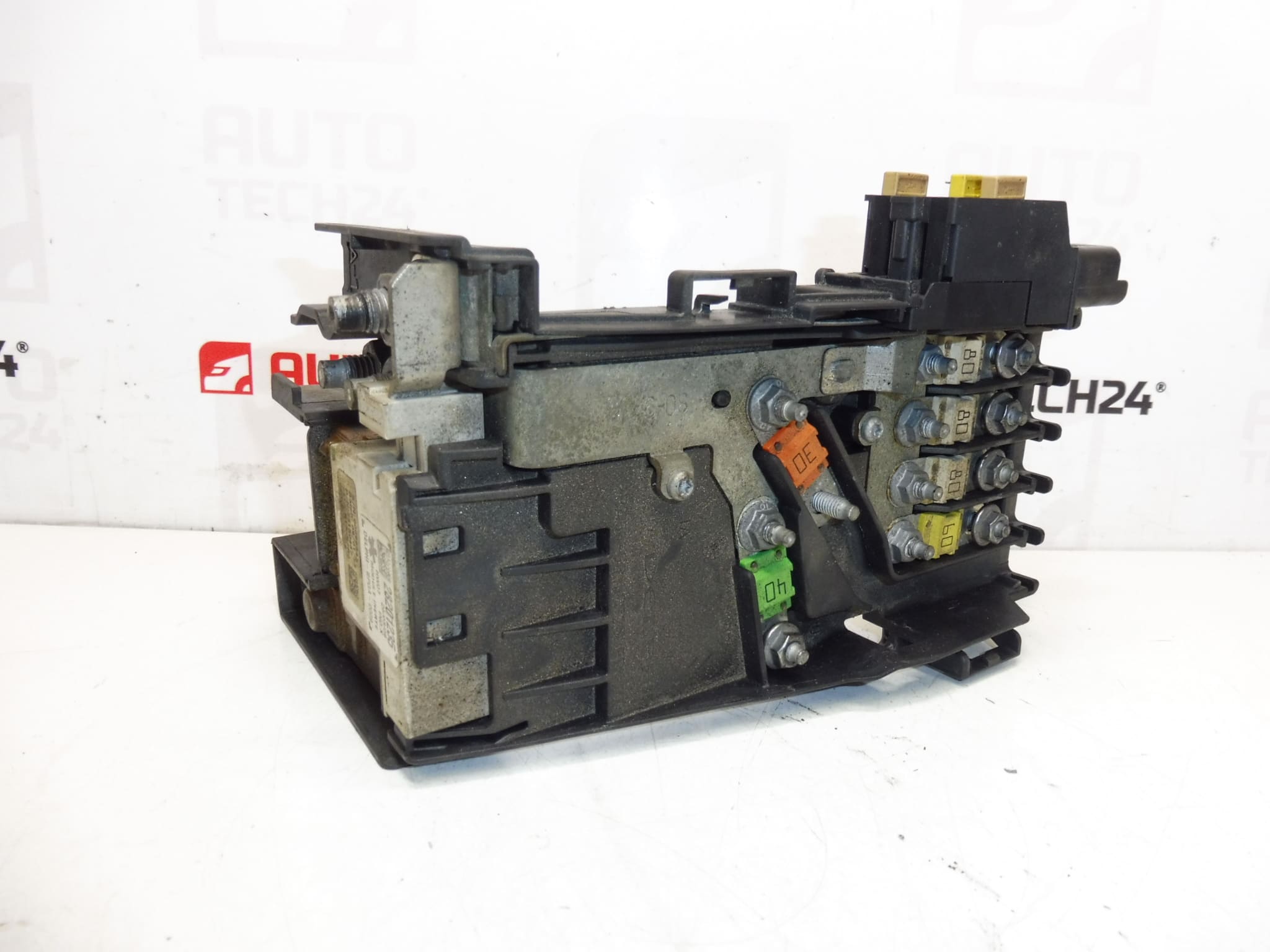 Moduł Bezpiecznikowy Citroën Peugeot 9665794680 28201235 6500HE - obrazek 2