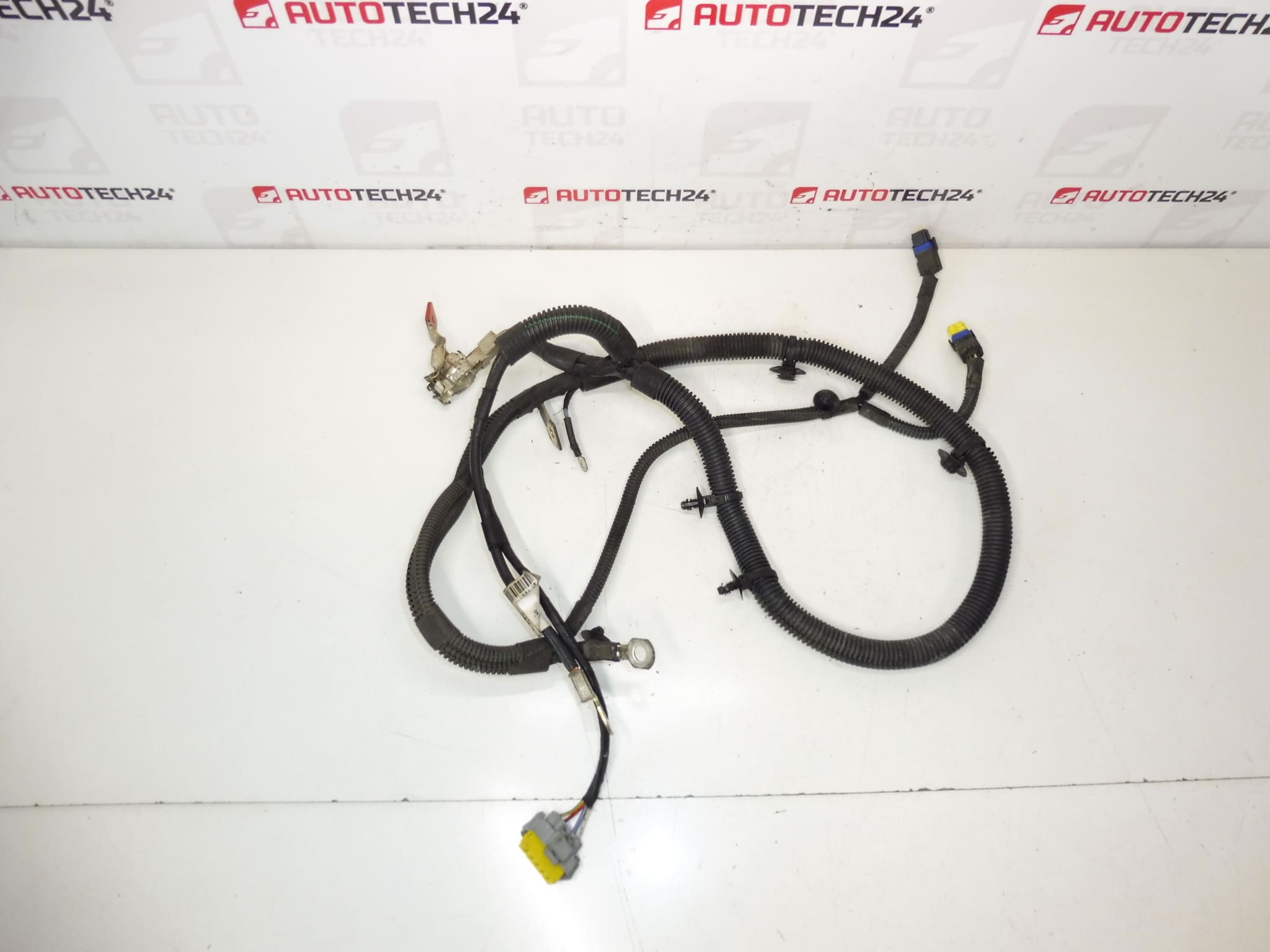 Kabel dodatni AKU Citroën Peugeot 1