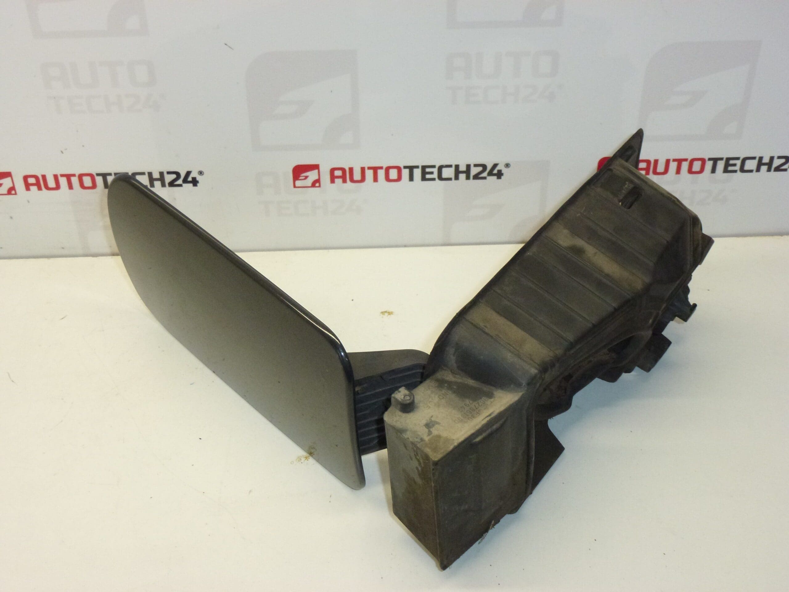 Korek pokrywy wlewu paliwa EYPC Citroën C5 9633284180 - obrazek 2