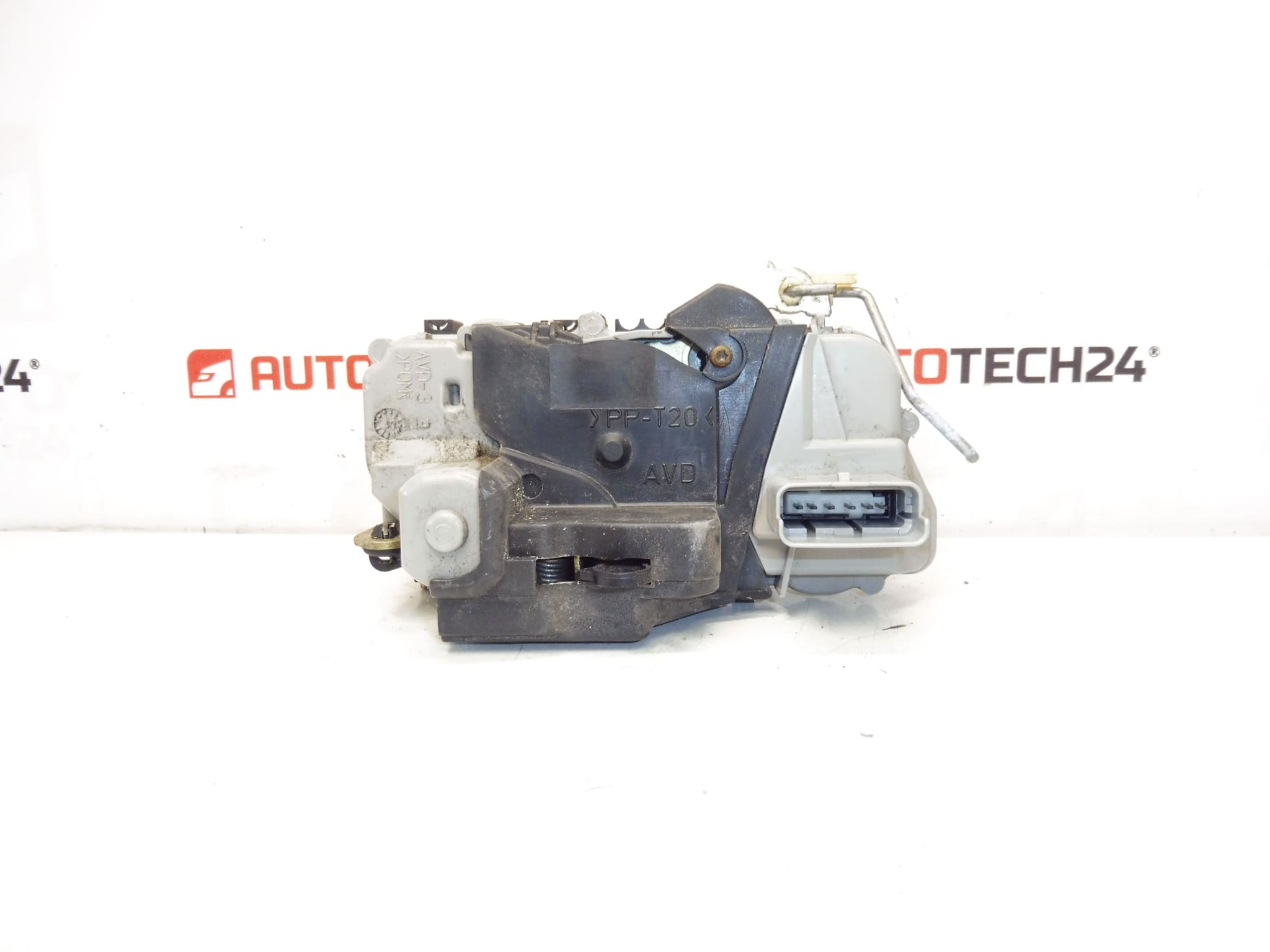 Zamek Peugeot Peugeot Castle 307 9136L2