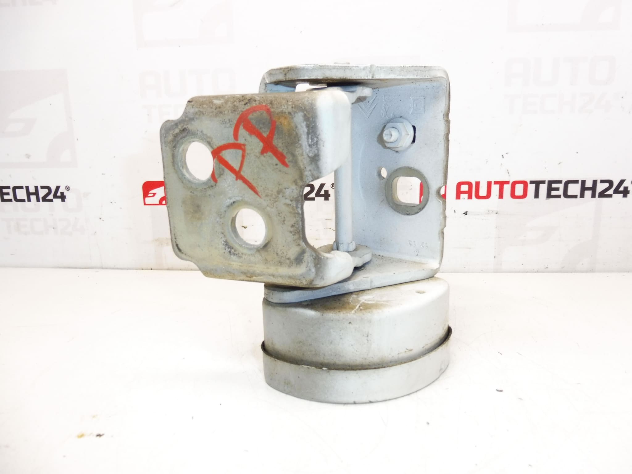 Ogranicznik zawiasu prawych przednich drzwi EWPB Citroen C3 Picasso 9035EN - obrazek 2