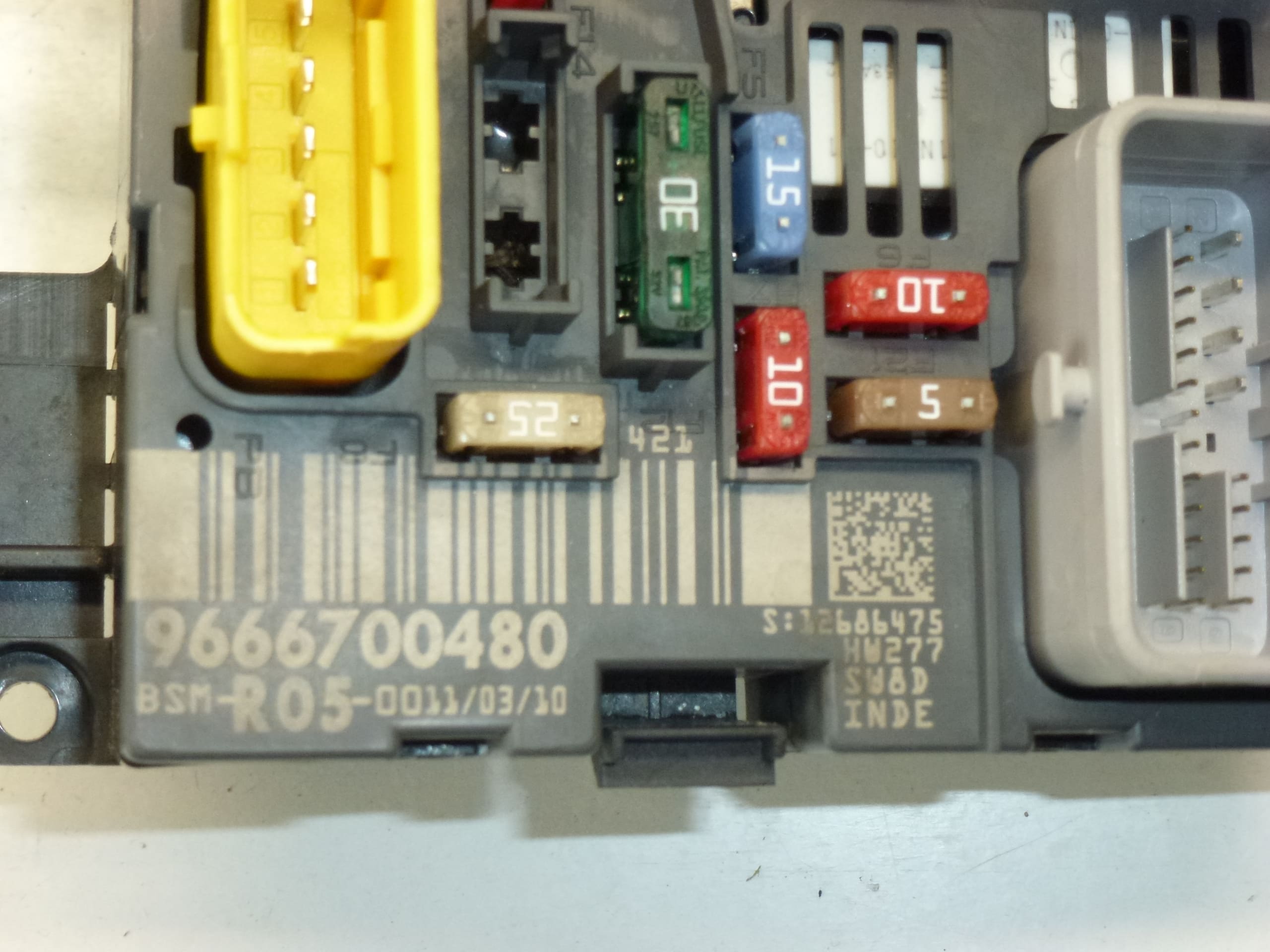 Moduł BSM R05 Delphi dla Citroëna i Peugeota 9666700480 - obrazek 2