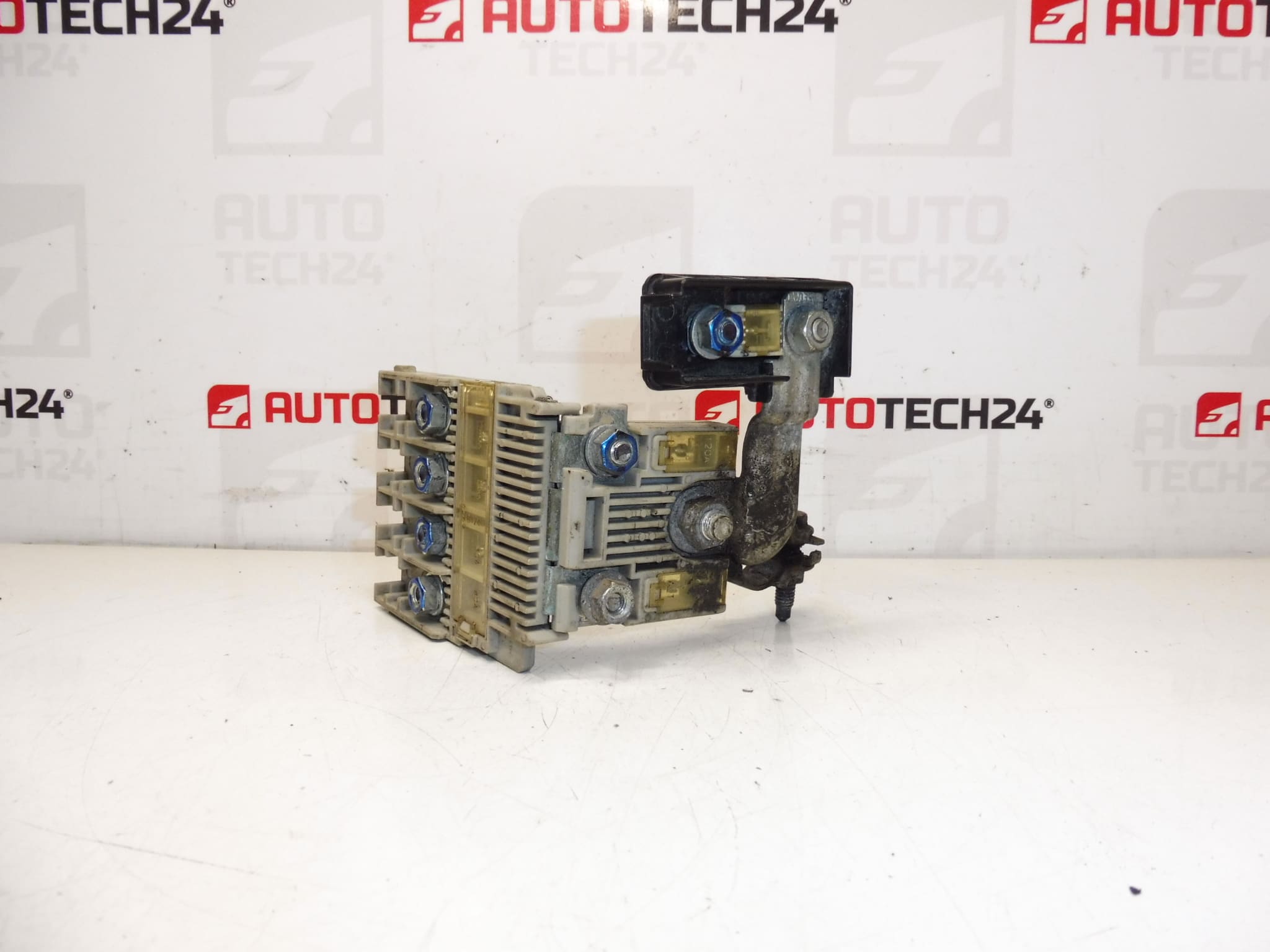 C-crosser Peugeot 4007 6500FC Moduł bezpieczników