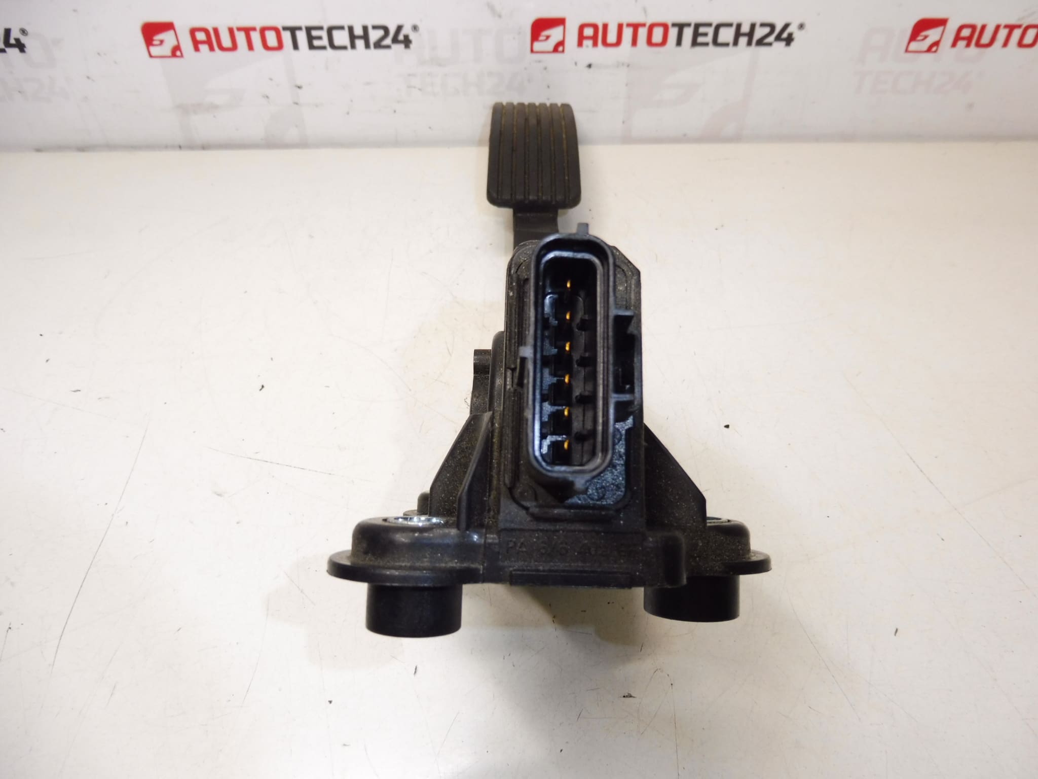 Citroën C-Crosser Peugeot 4007 1600A102 1601cl - obrazek 2