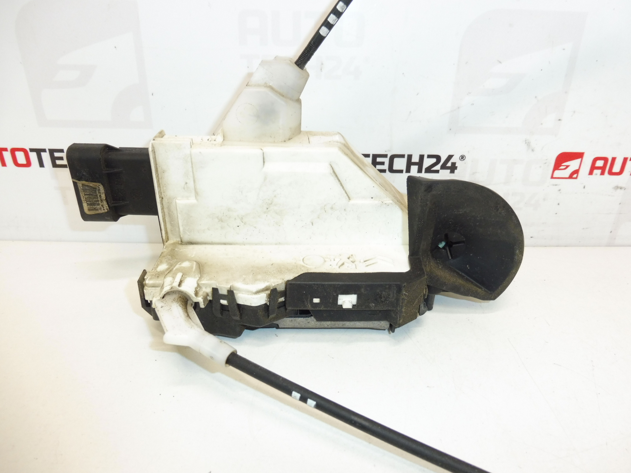 Sterownik zamka drzwi przednich lewych Peugeot 3008 5008 9800623180 9135HF