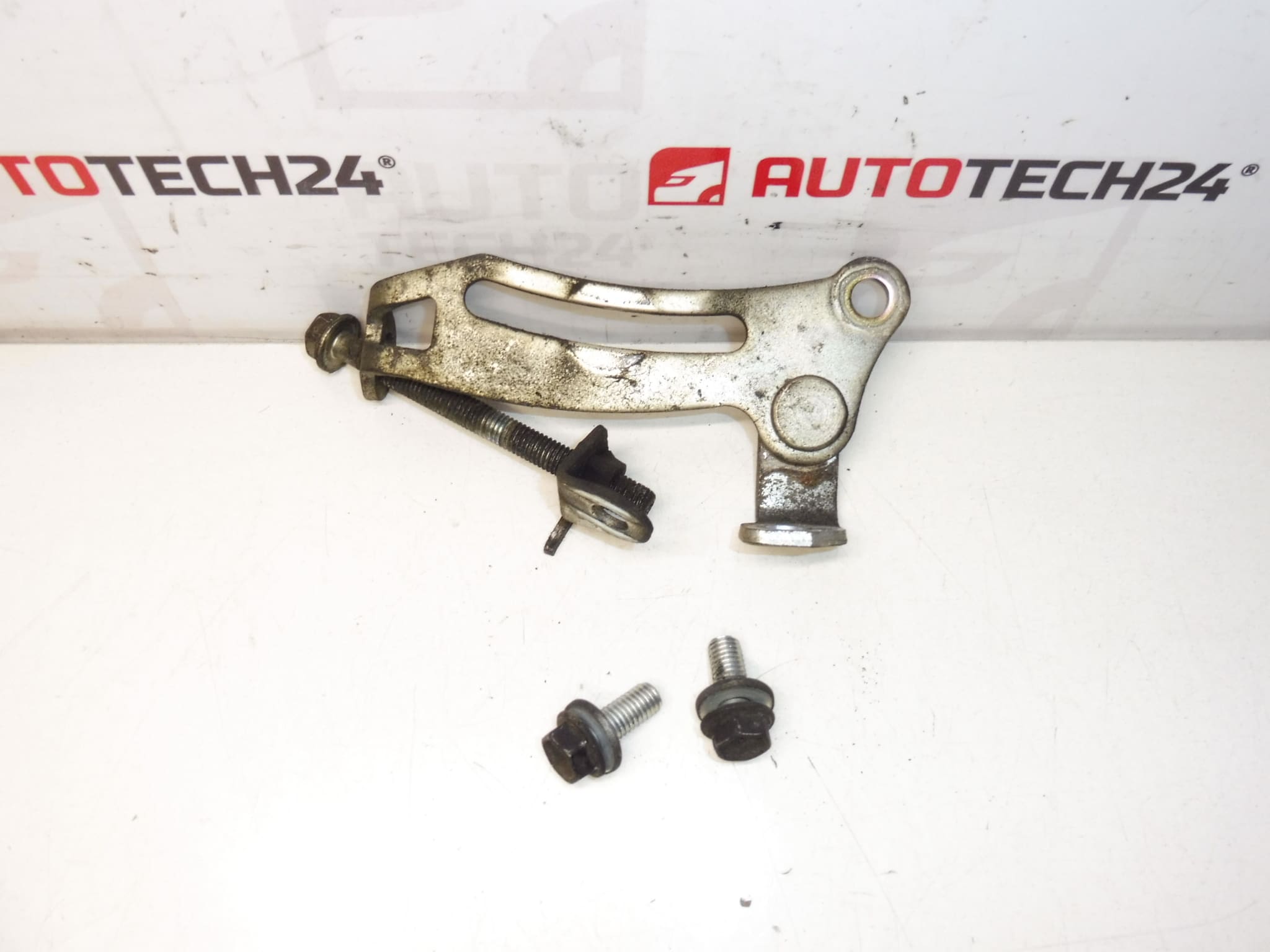 Napinacz pasa Citroën C1 Peugeot 107 128143 5708A0 6822QX
