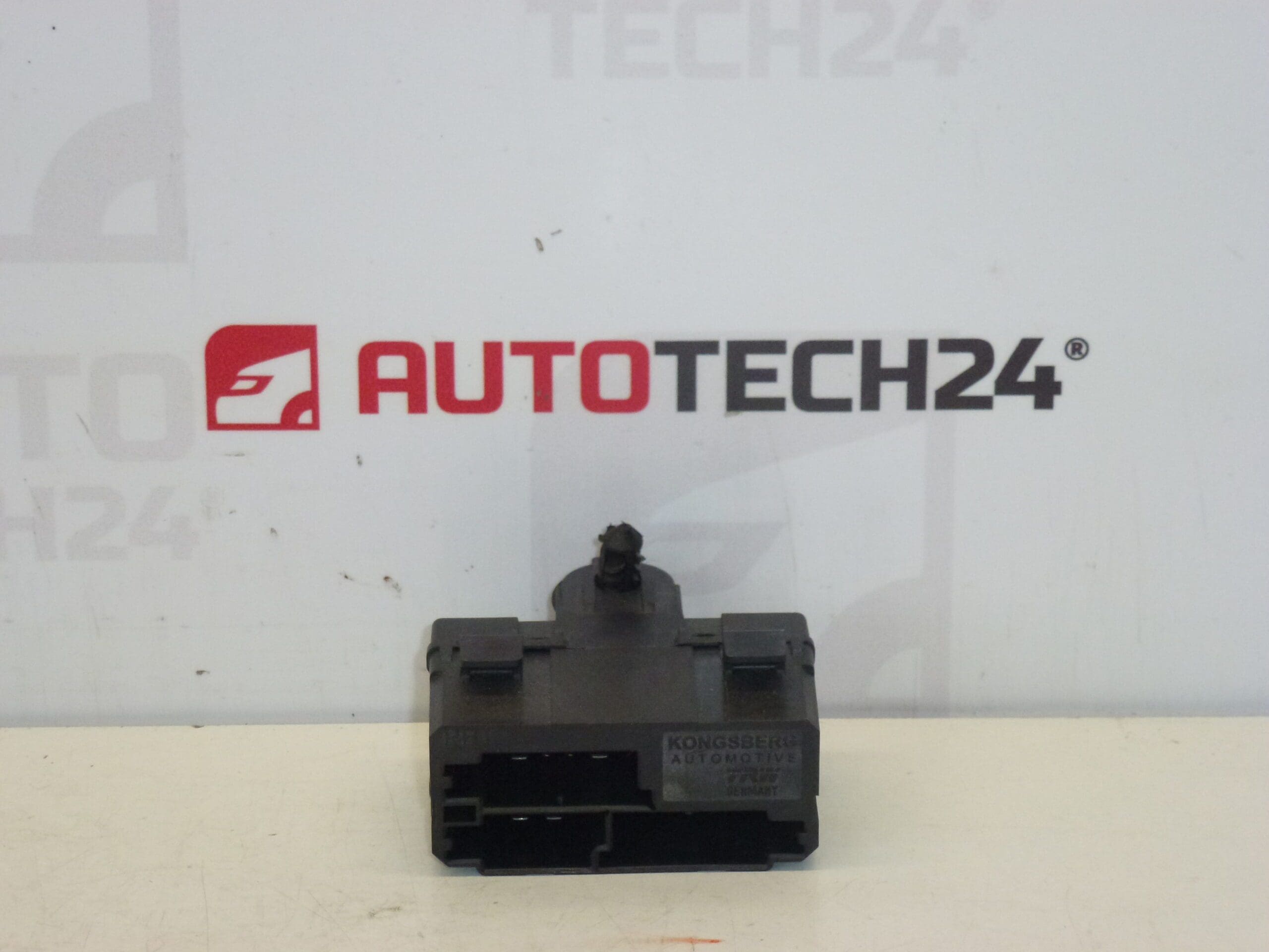 Przekaźnik ogrzewania siedzeń Citroën Peugeot 9638053380 8904WC 8906GR