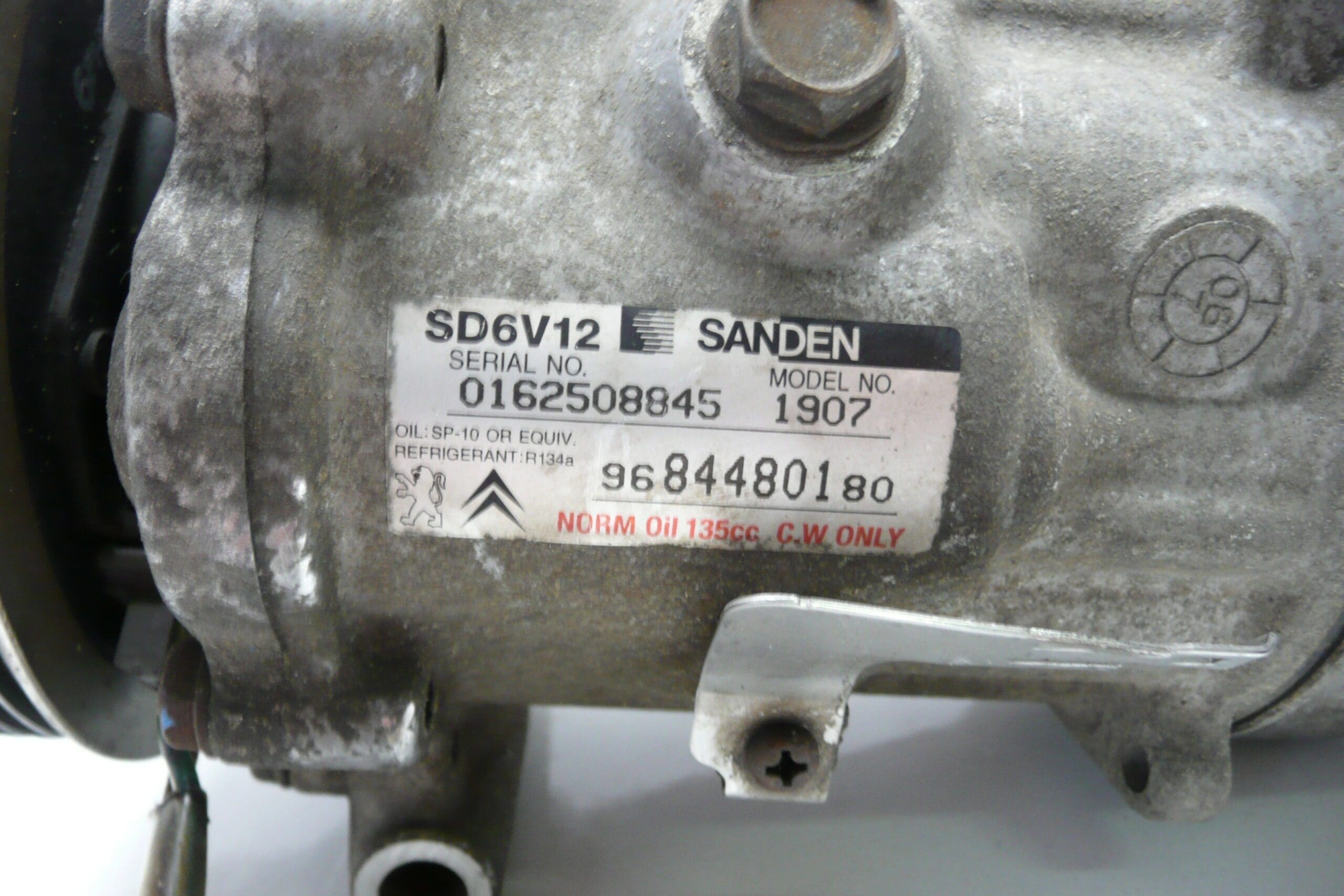 Sprężarka klimatyzacji Sanden SD6V12 1907 Citroën Peugeot 9684480180 6453XP - obrazek 2