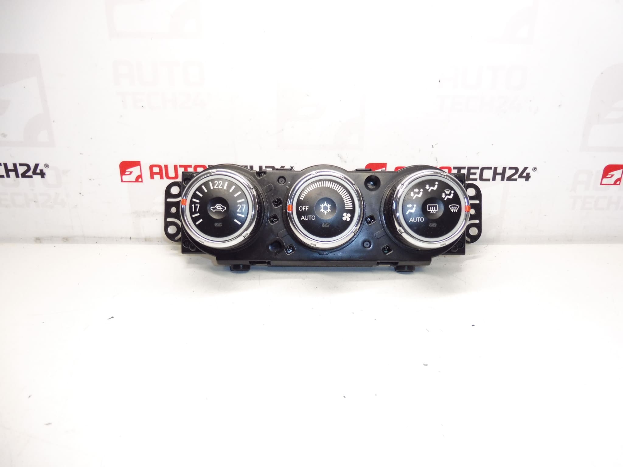 Sterowanie ogrzewaniem i klimatyzacją Citroën Peugeot 7820A115XC 6452G7