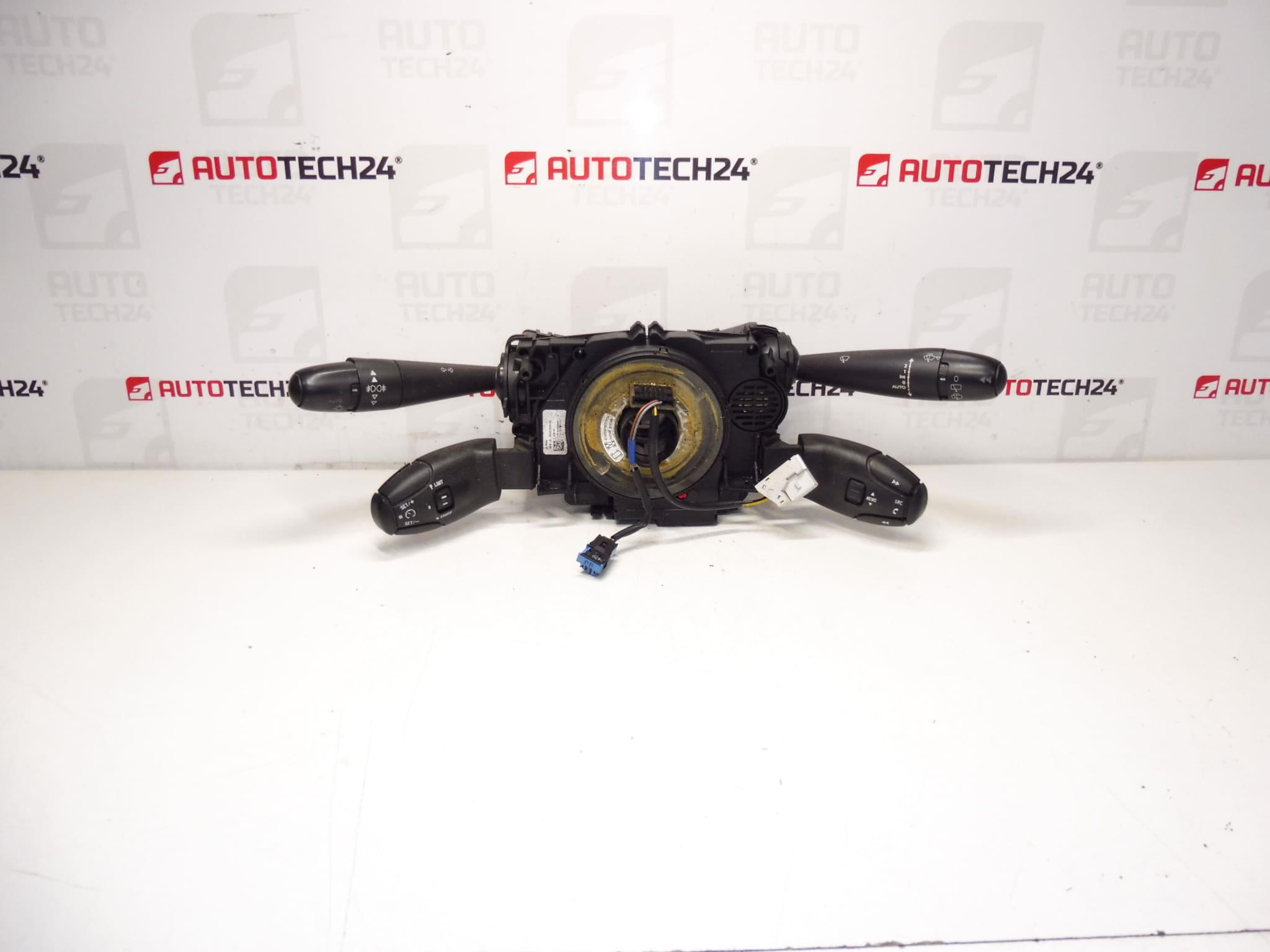 Sterowniki Dźwigni COM 2008 Citroën Peugeot 96663613XT 96773912ZD 6243WP