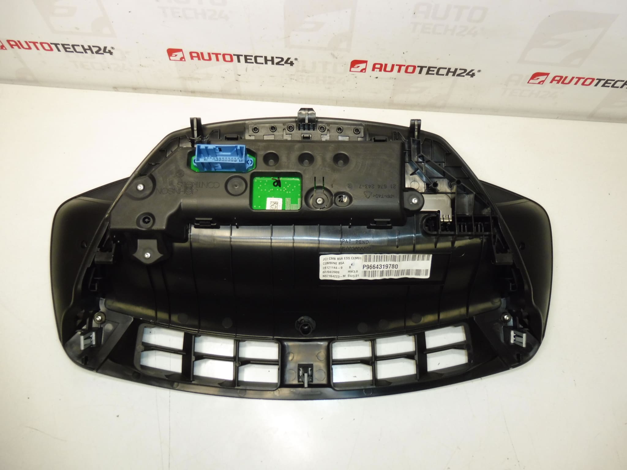 Alarmy prędkościomierza Citroën C4 115000 km 9664319780 6103A9 - obrazek 2