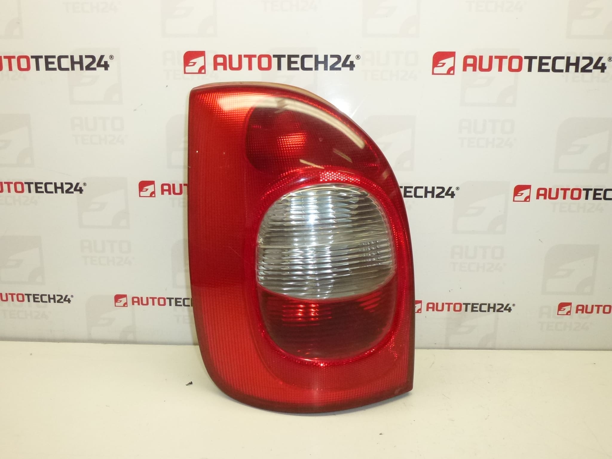 Lampa tylna lewa Citroën Xsara Picasso do 04 9631564080 6350N0