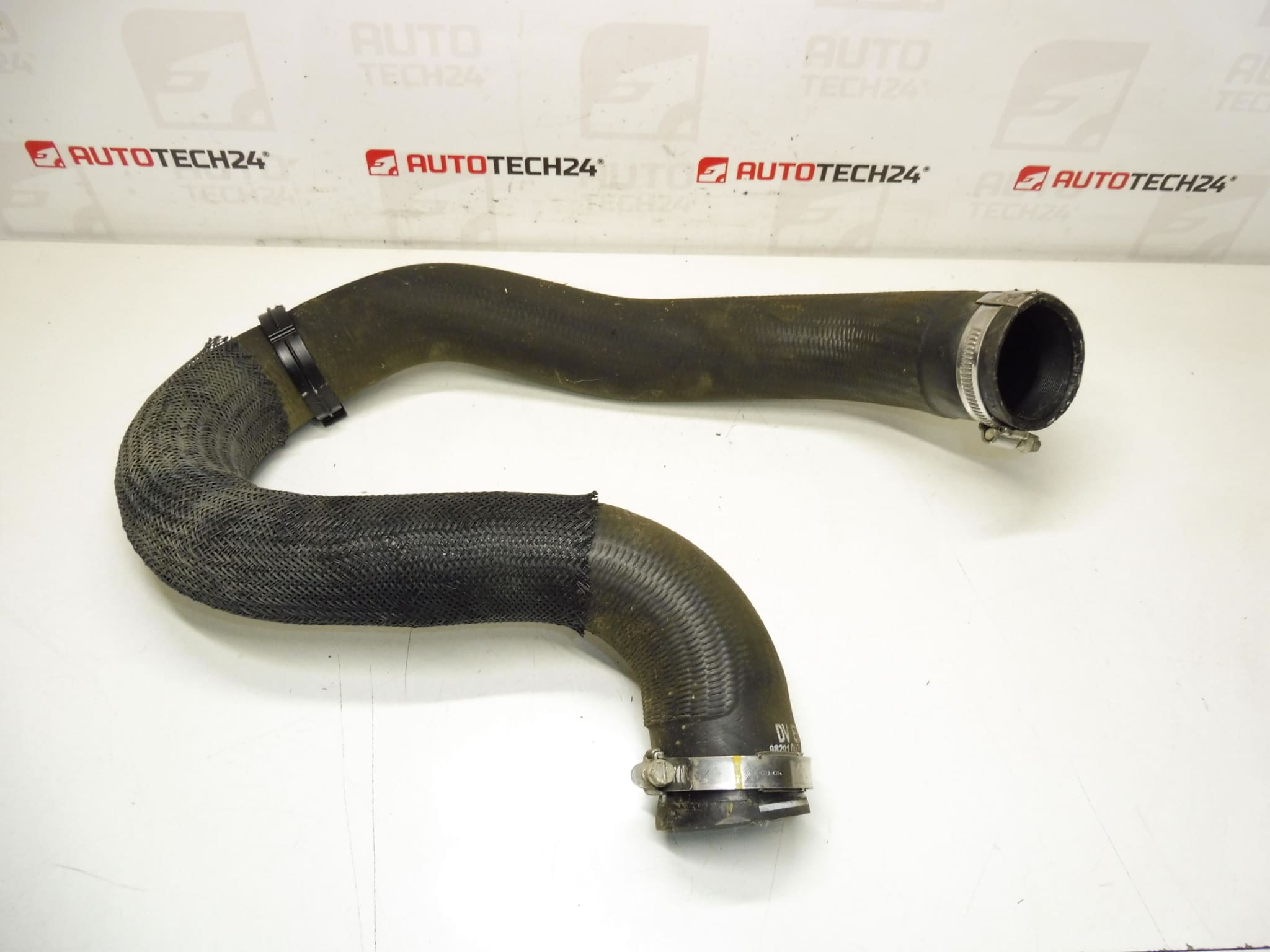 Przyłącze powietrza 1.5 HDI Citroën Peugeot 9820100780 - obrazek 2