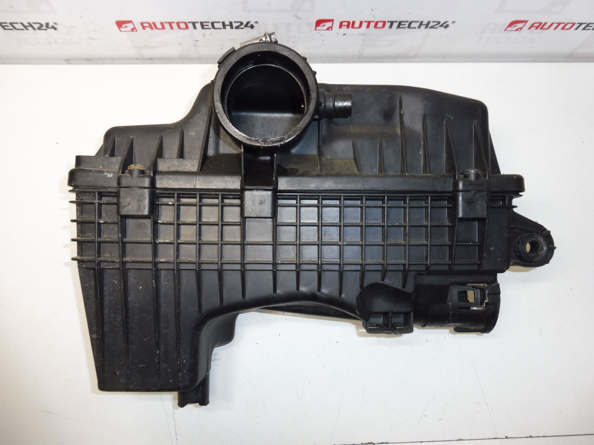 Skrzynia filtra Citroën Peugeot 9658662780 9646467280 1420P7 - obrazek 2