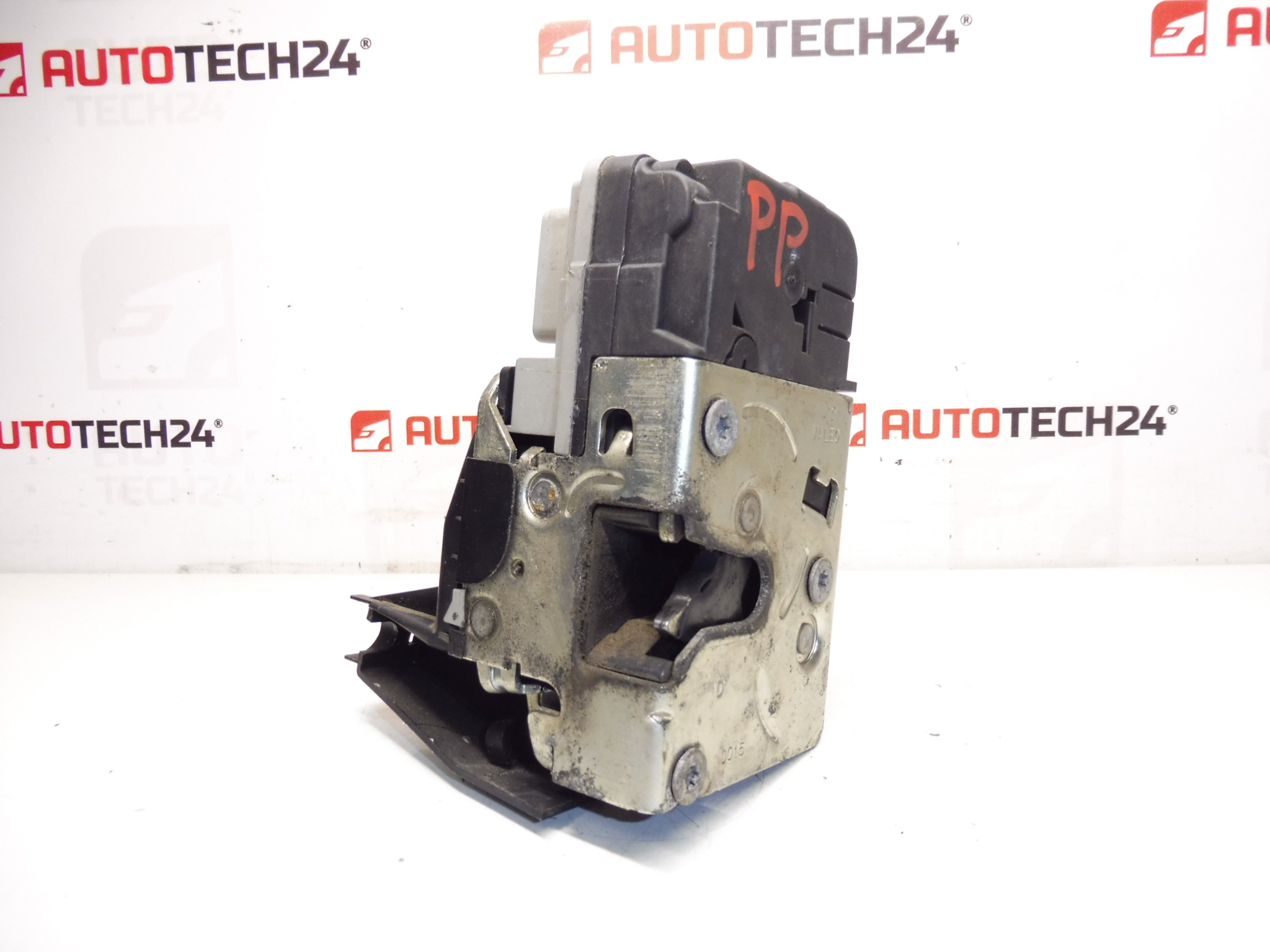 Zamek Prawych Przednich Drzwi Pasażera Peugeot 307 9136Z9