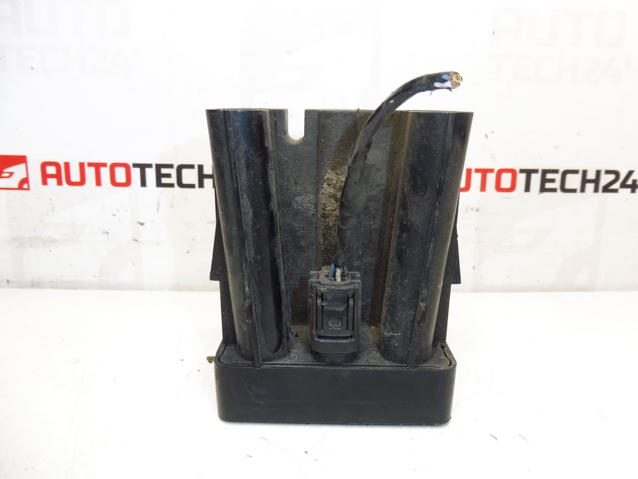 Czujnik AFIL 3 Citroën Peugeot 9659847380 6590W1 - obrazek 2