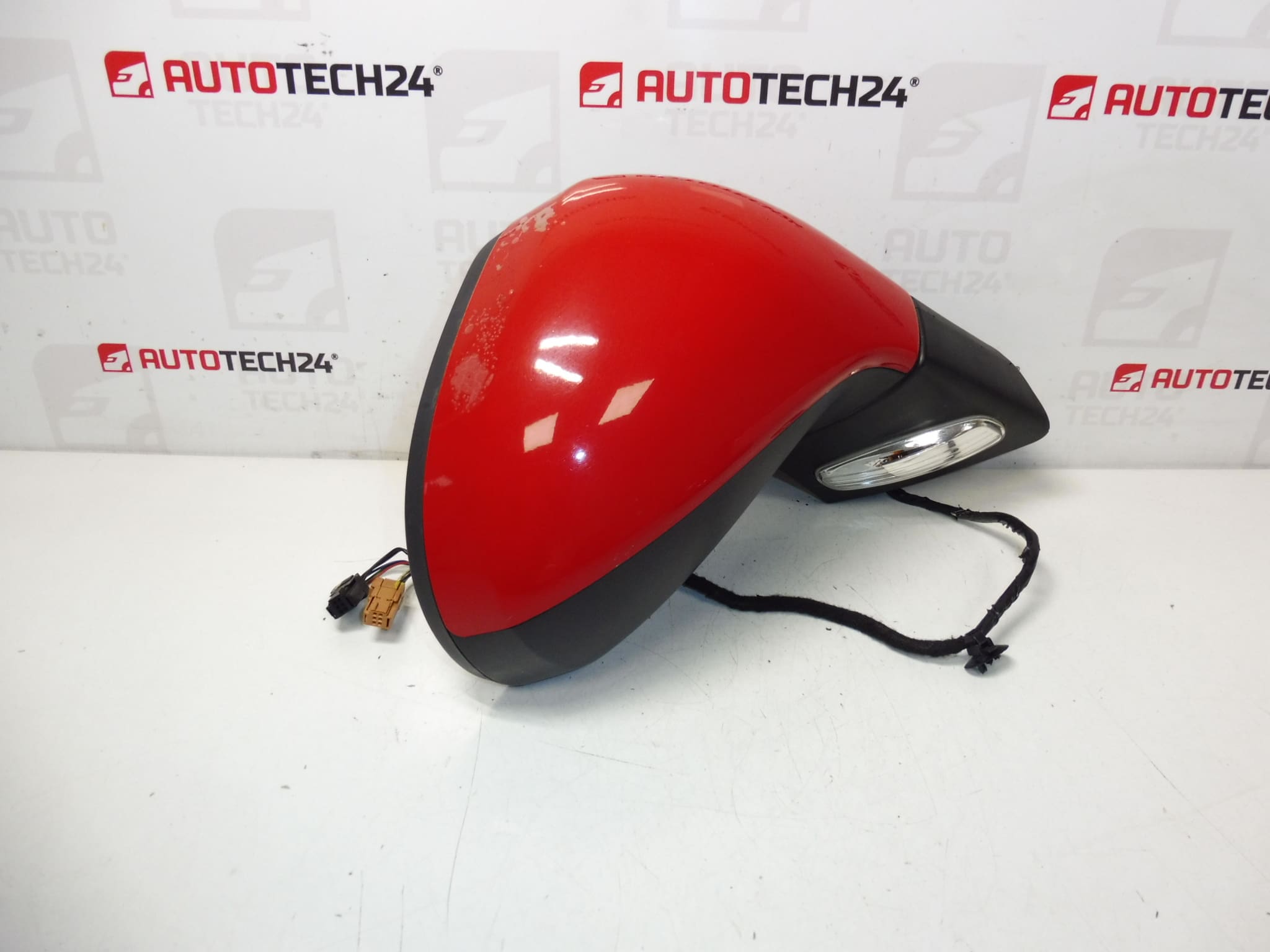 Lusterko prawe Peugeot 207 KKN 96806501XT 8149ZH