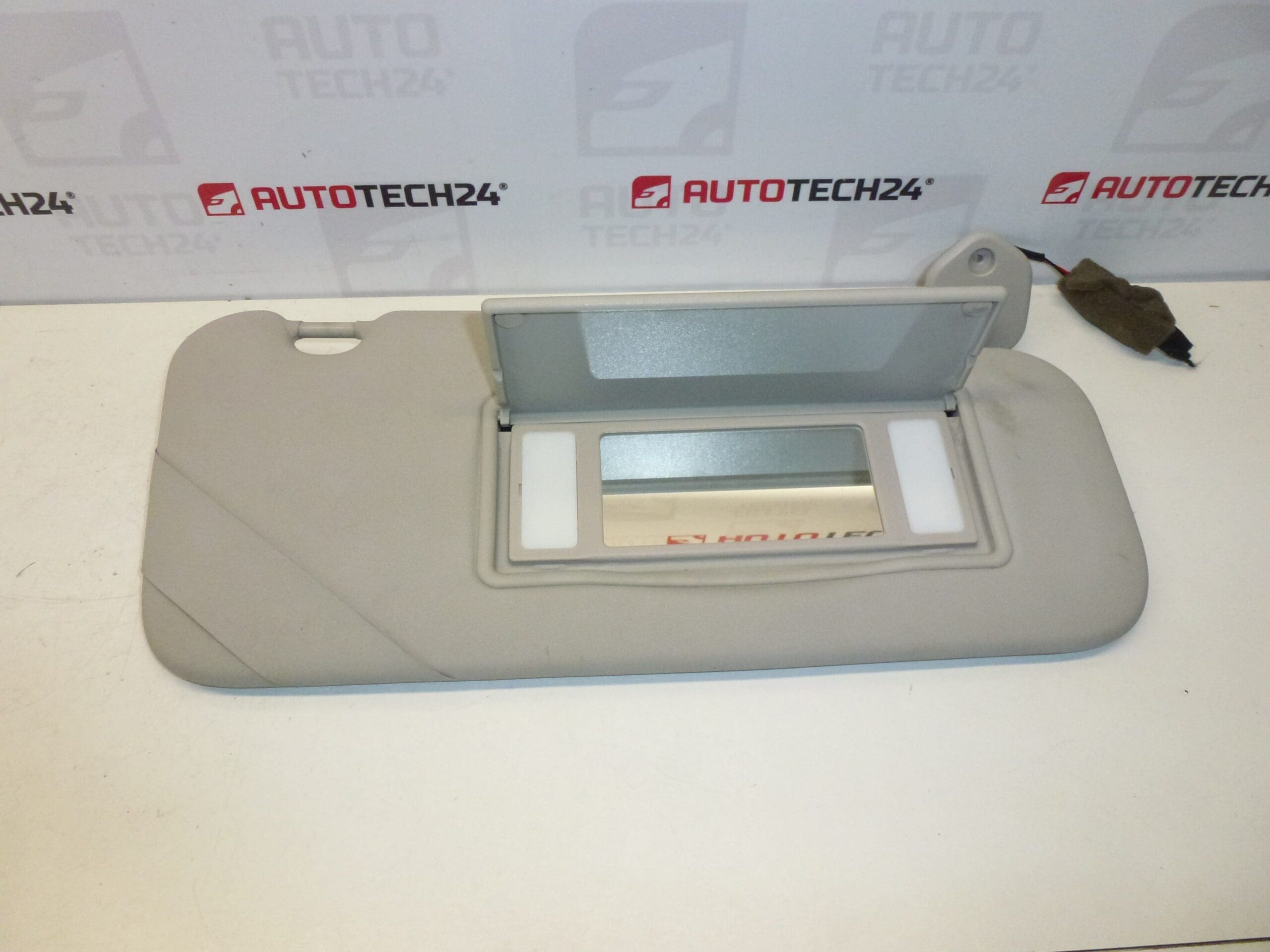 Osłona przeciwsłoneczna Citroën C5 I II pasażer 8143NQ - obrazek 2