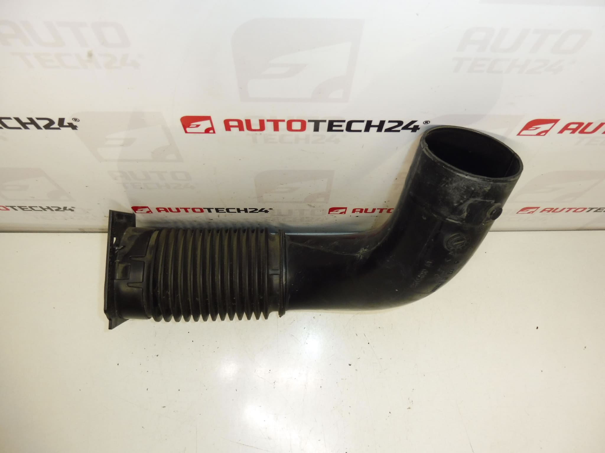Wąż powietrza 1.6 HDI Citroën Peugeot 9680064080 143472 - obrazek 2