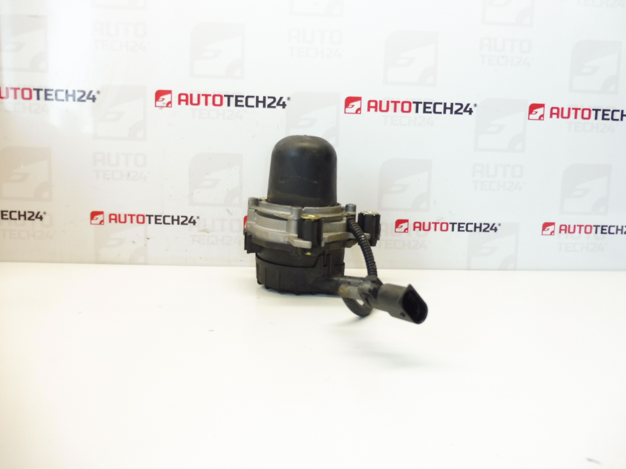 Pompa Powietrza Citroën Peugeot 9653340580 1618E4