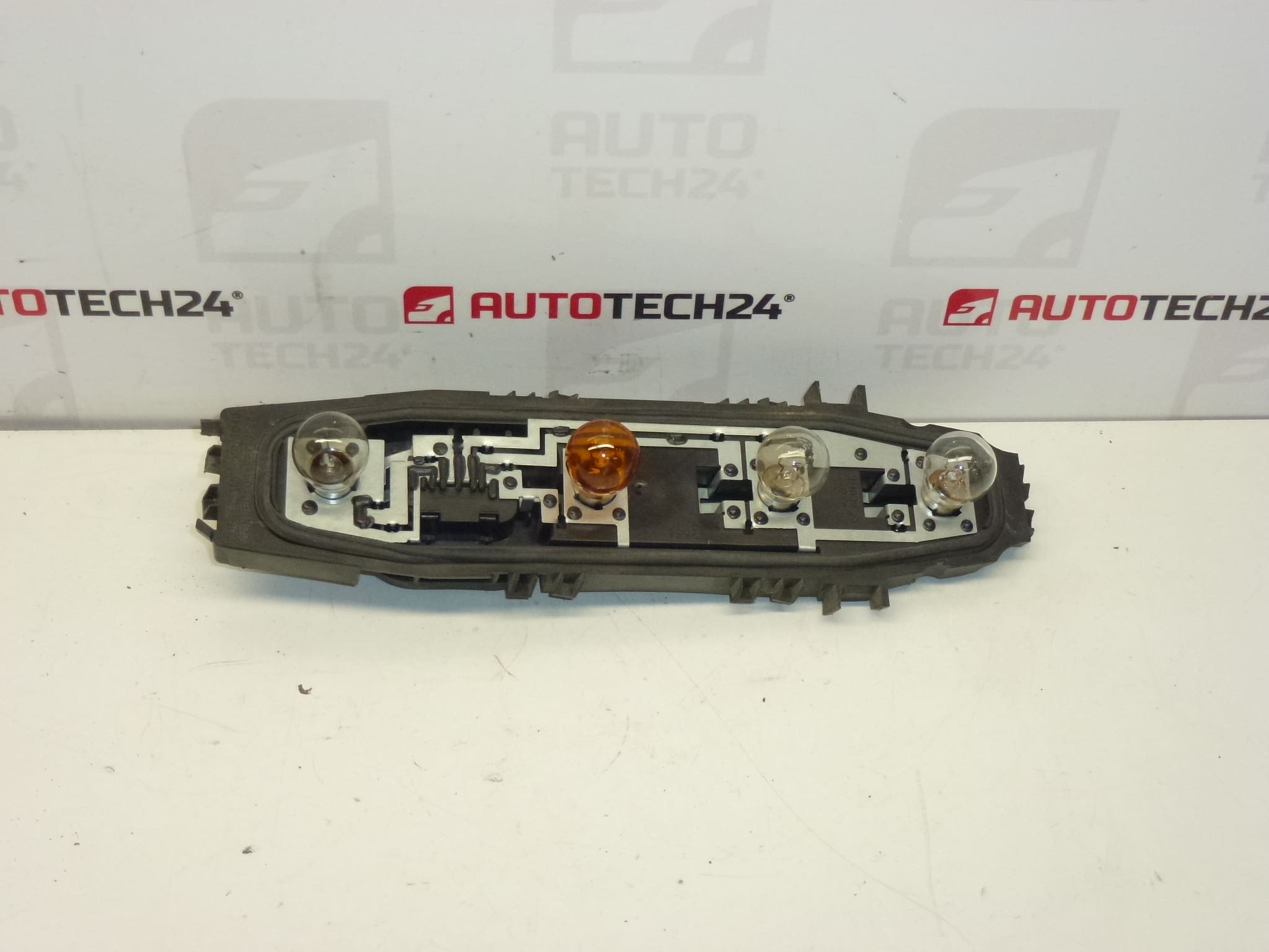 Trzonek lampy tylnej Citroën C3 6350Q3