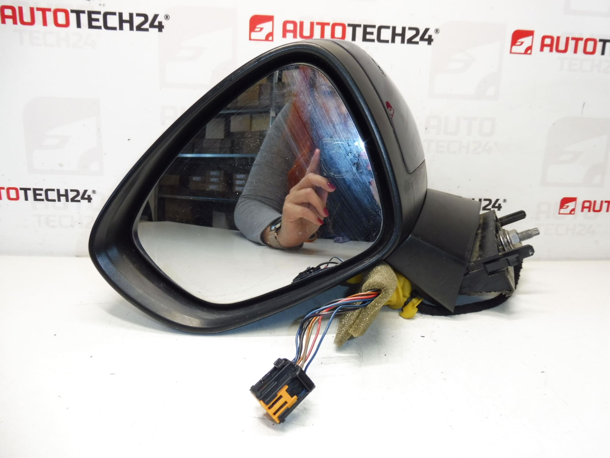 Kierownica lusterka wstecznego Citroen C4 II B7 KGNC 1607028580 - obrazek 2