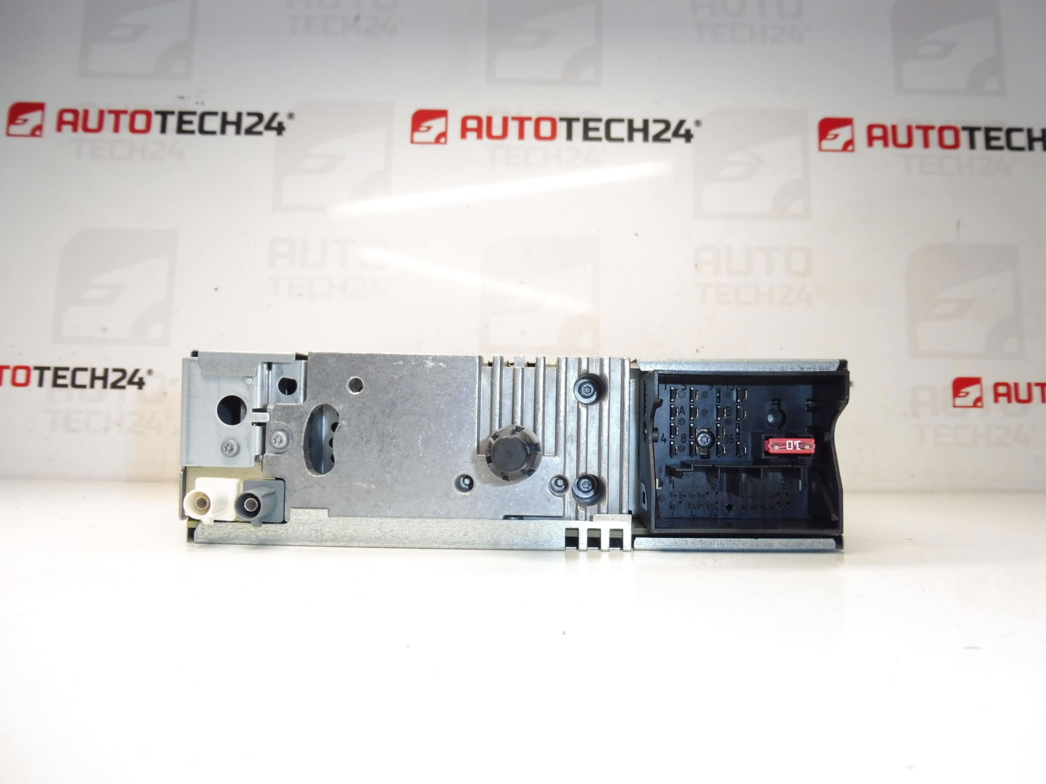 Radio samochodowe Blaupunkt RD4 T5 N2 Citroën Peugeot 9660646577 6564QT - obrazek 2