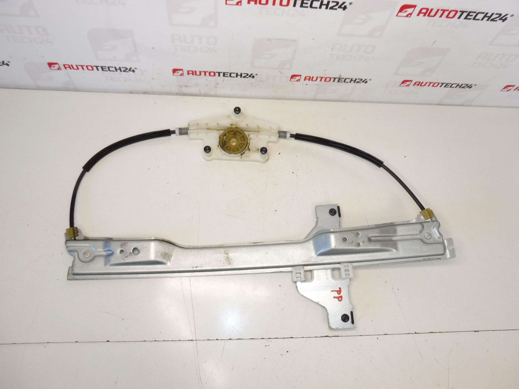 Mechanizm prawego przedniego okna Citroën C4 5 drzwi 9657133580 9222V0