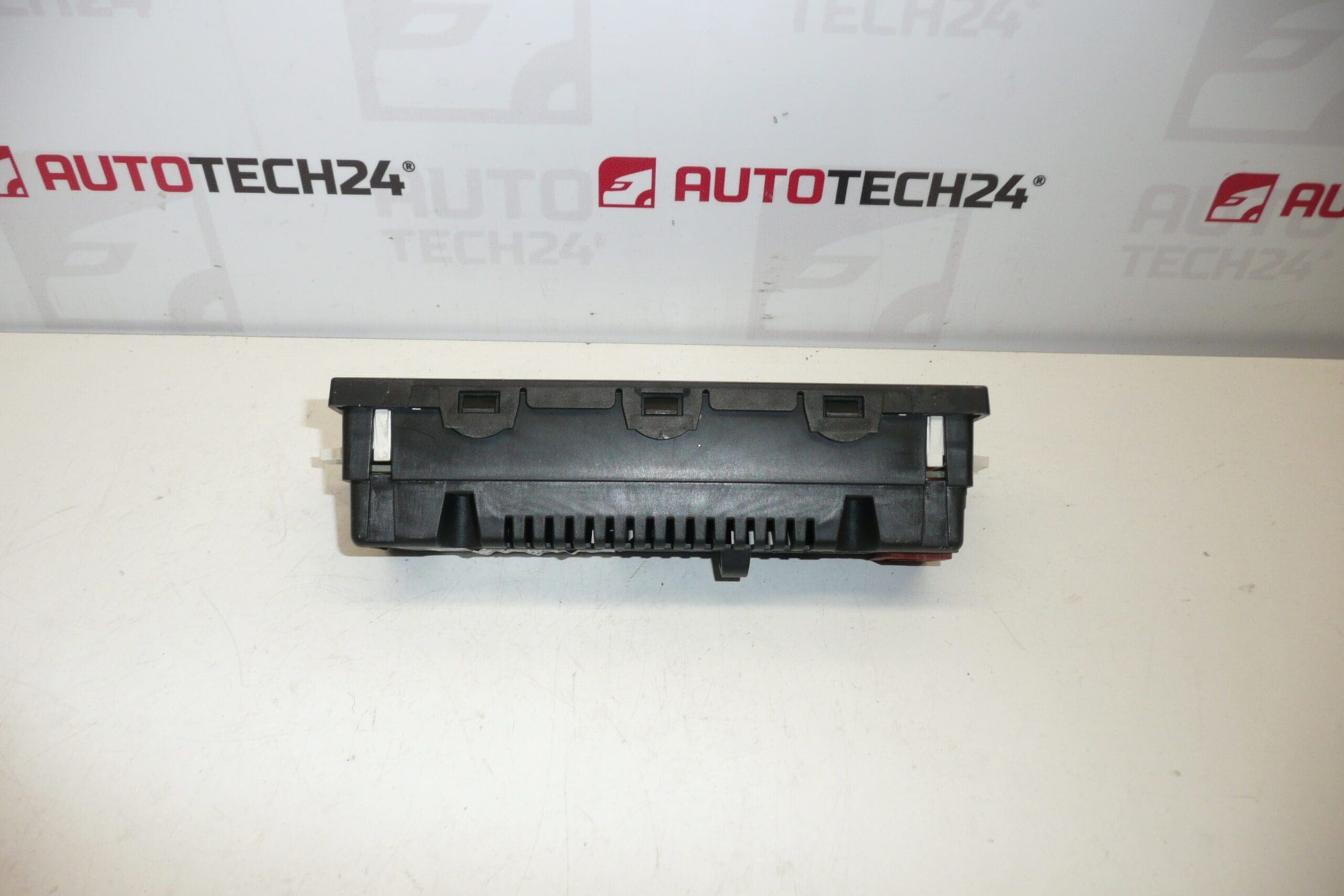 Wyświetlacz radia komputerowego Citroën C2 C3 96597970XT 6155EX - obrazek 2