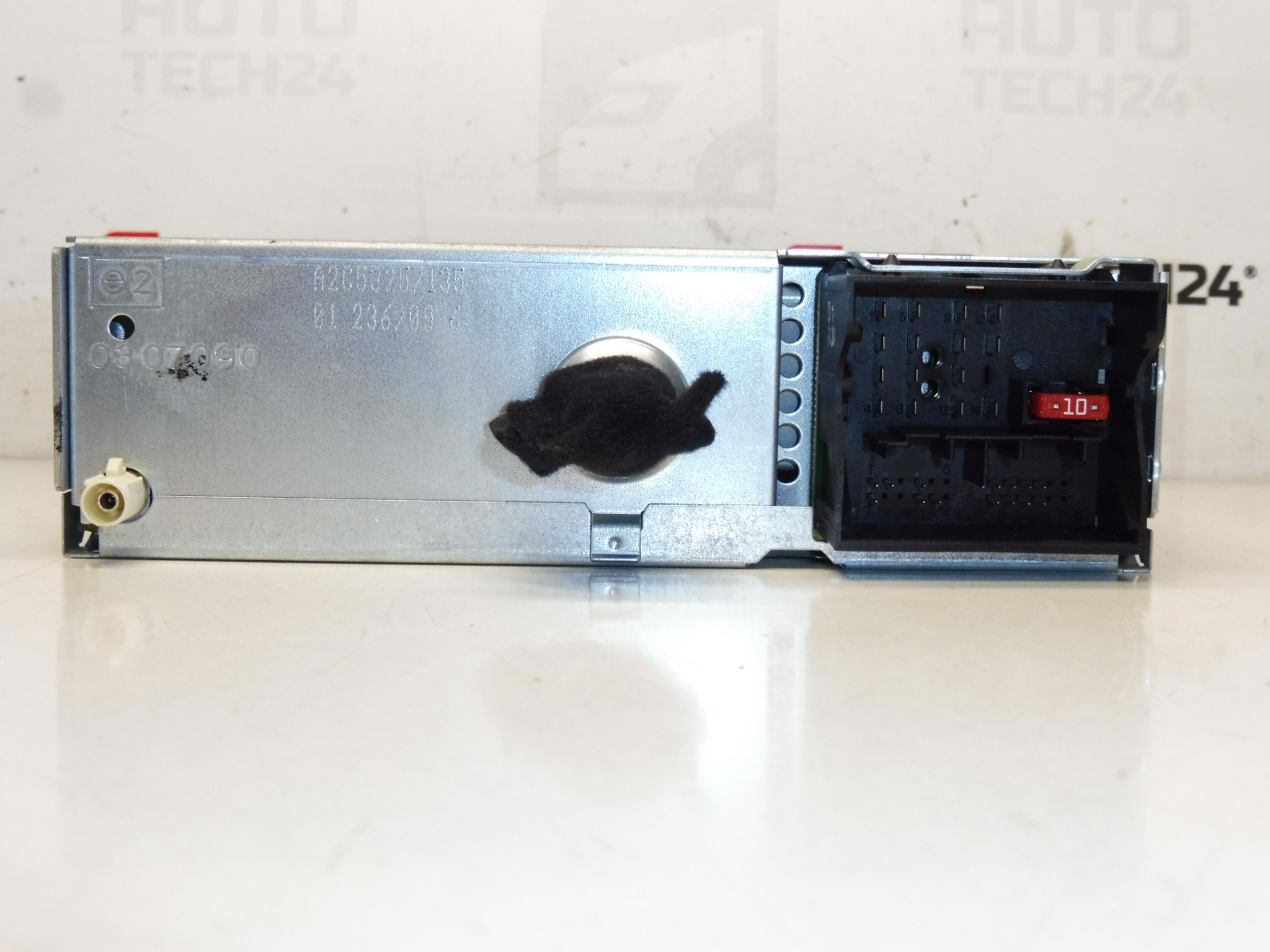 Radio samochodowe CD MP3 Continental RD4N1M-03 Citroën Peugeot 96662669XT