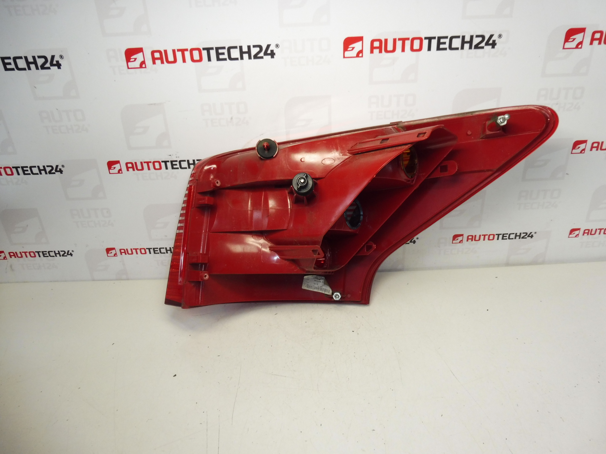 Lewa Lampa Tylna Peugeot 407 SW 9641948780 6350T3