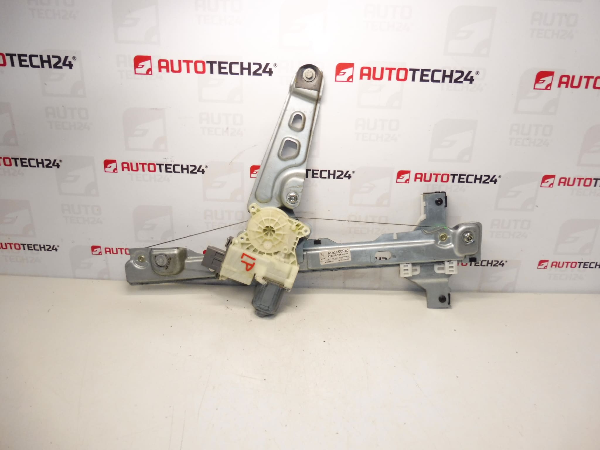 Mechanizm szyby przedniej lewej Peugeot 3008 5008 9682808980 9221FF
