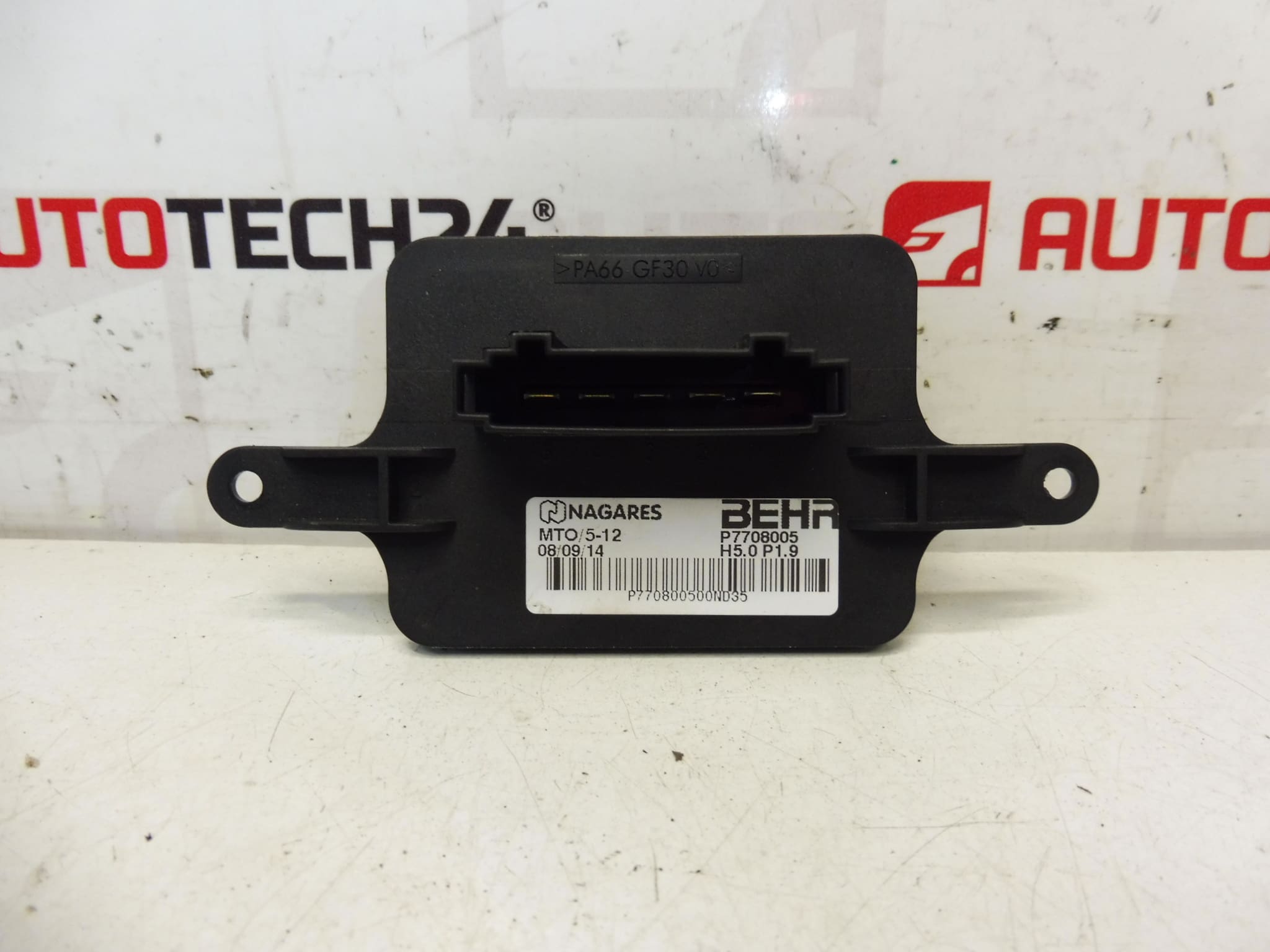 Peugeot 3008 5008 moduł sterujący wentylatora nagrzewnicy P7708004 6441CQ - obrazek 2