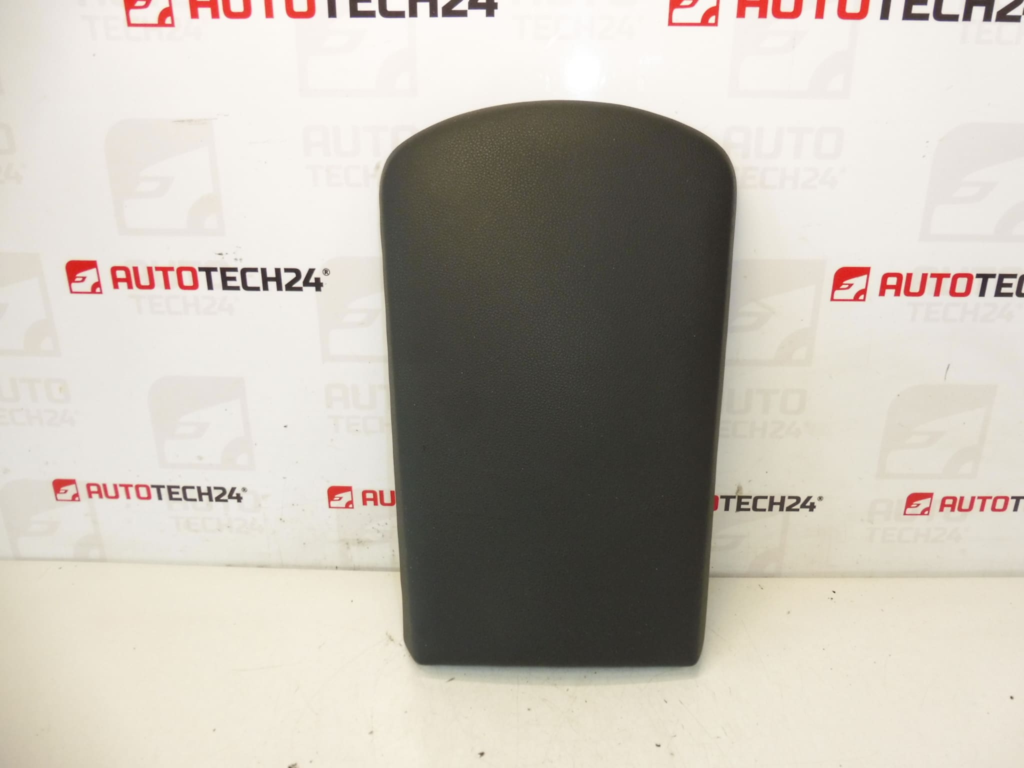 Peugeot 3008 5008 Tapicerka Podłokietnika 9686610877 7591S9